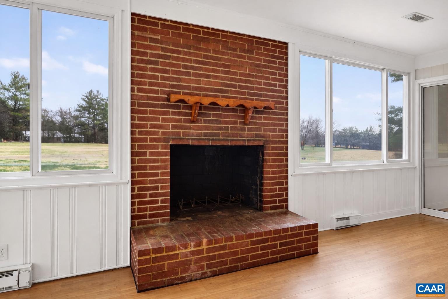 5694 PATRICK HENRY HWY