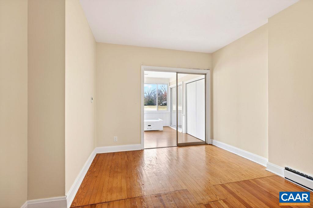 5694 PATRICK HENRY HWY