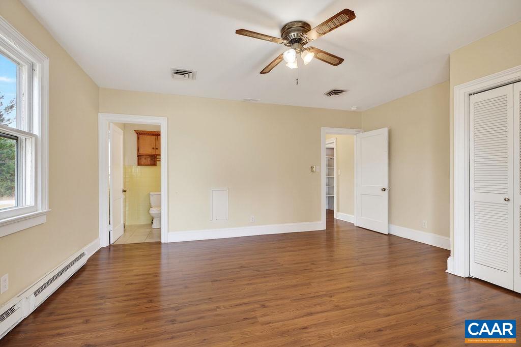 5694 PATRICK HENRY HWY