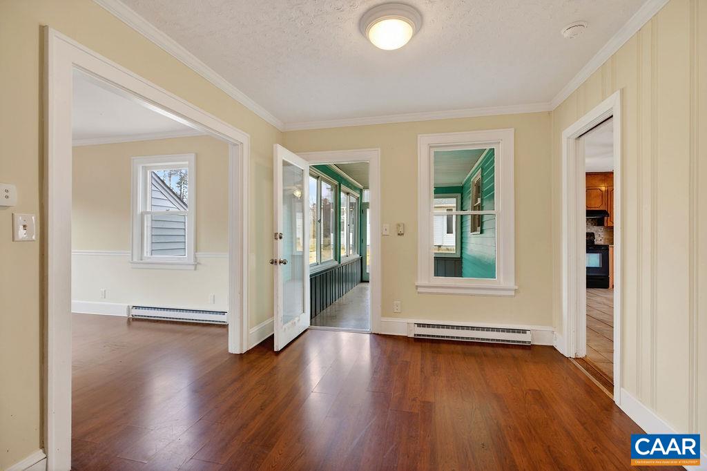 5694 PATRICK HENRY HWY