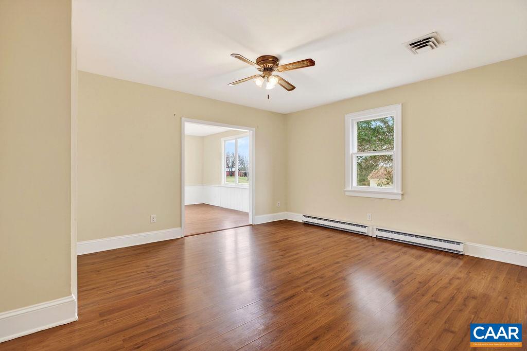 5694 PATRICK HENRY HWY