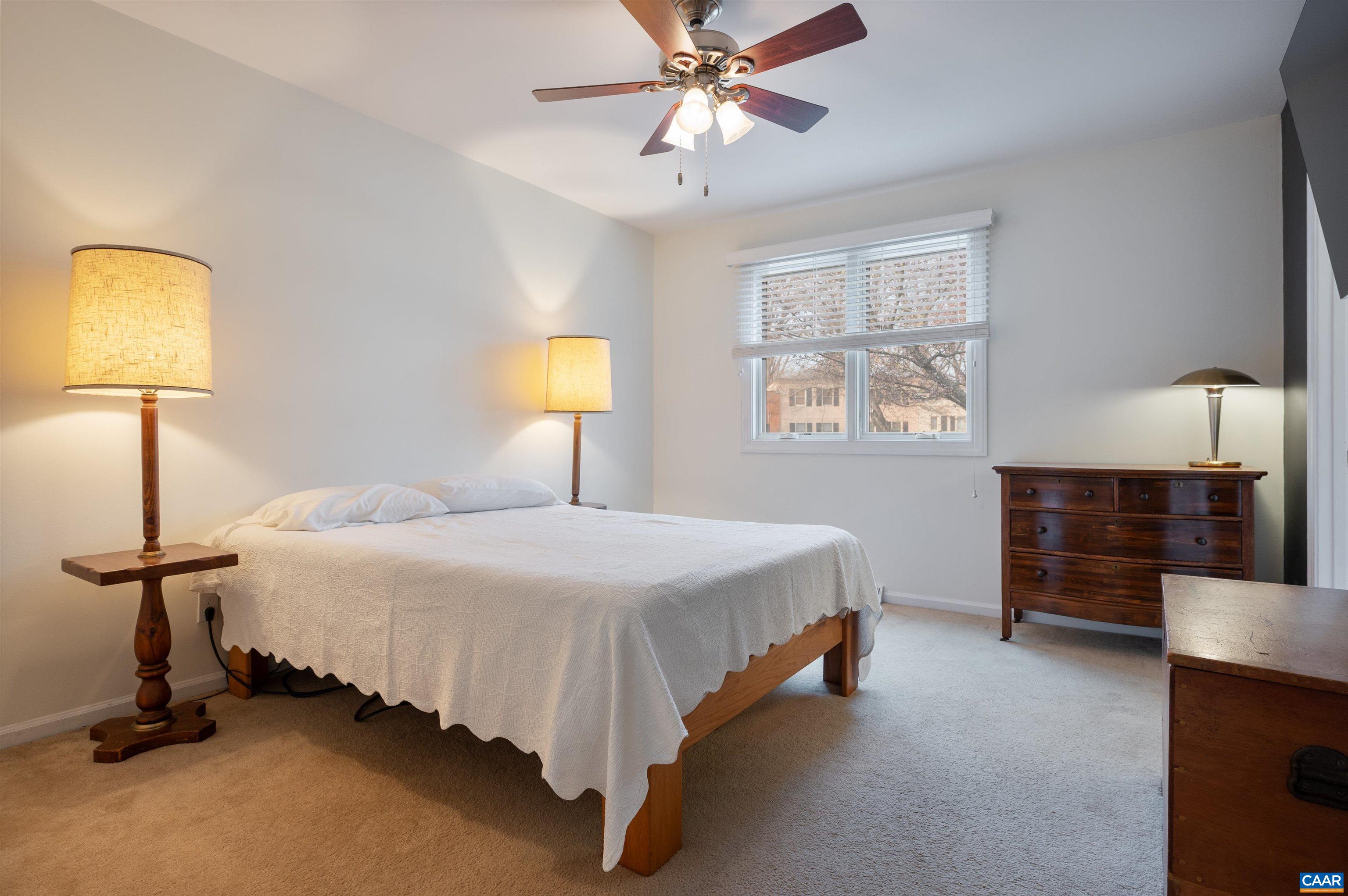 1614 GARDEN CT