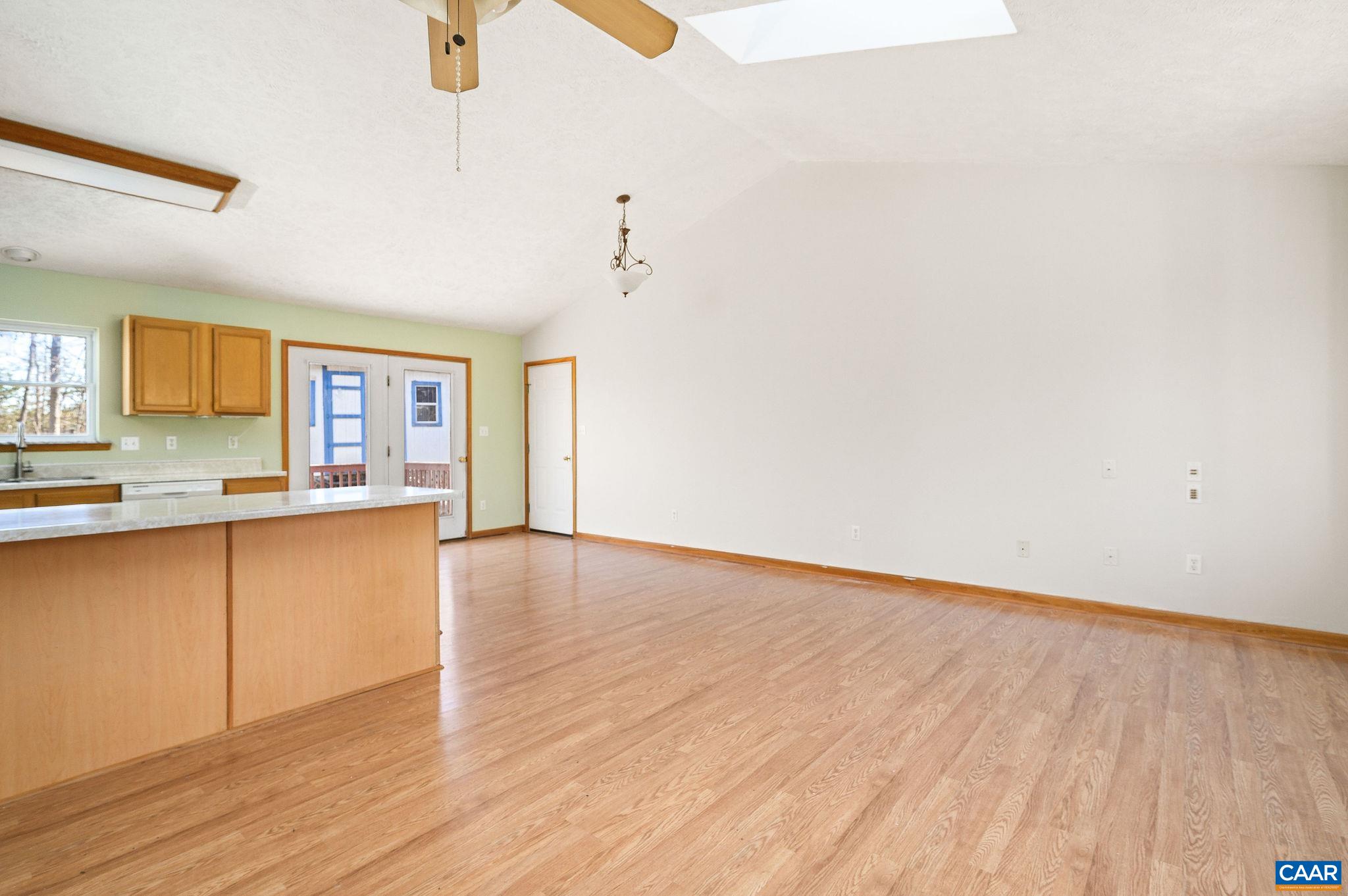 5 CHIPPEWA LN