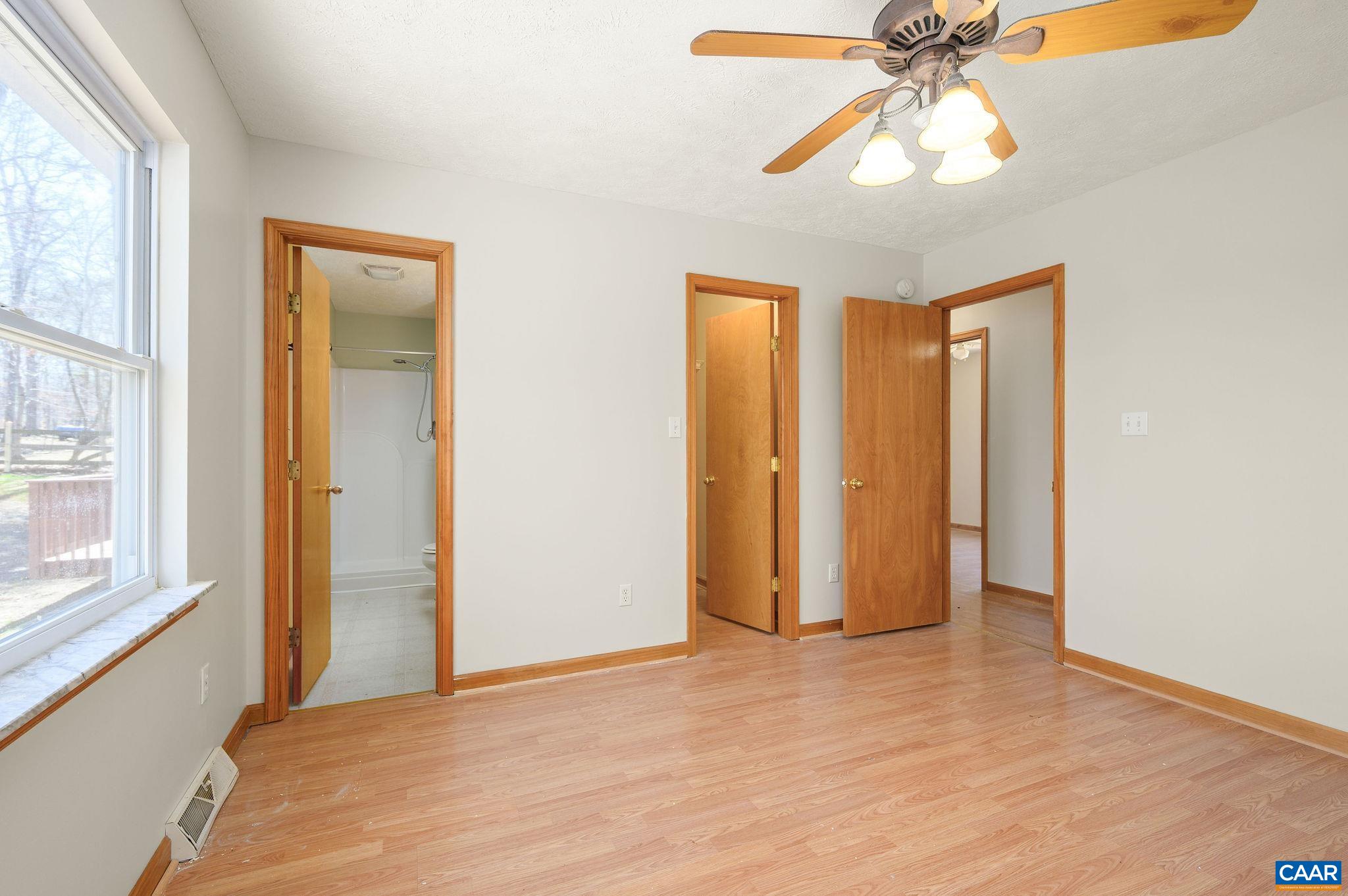 5 CHIPPEWA LN