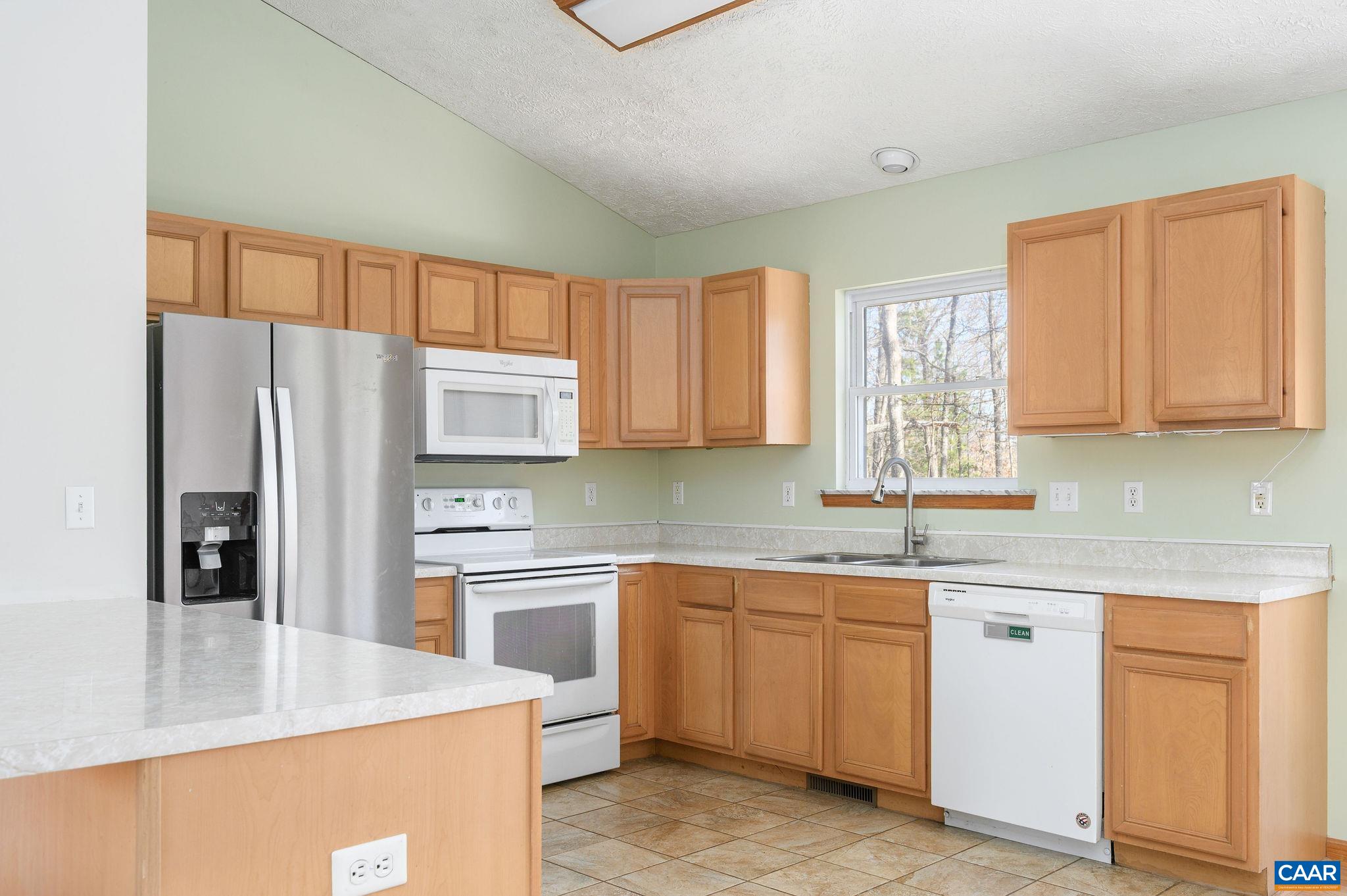 5 CHIPPEWA LN