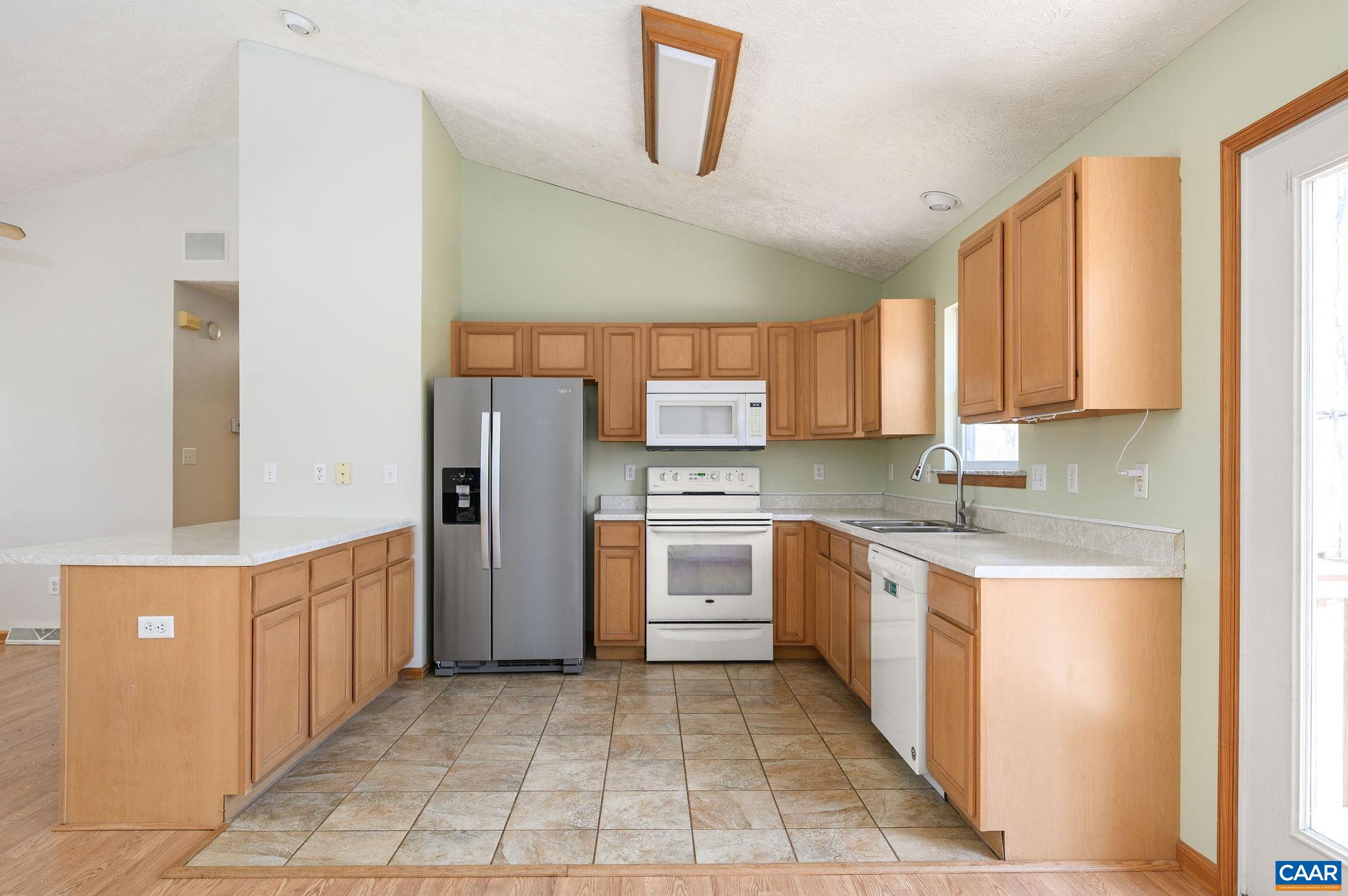 5 CHIPPEWA LN