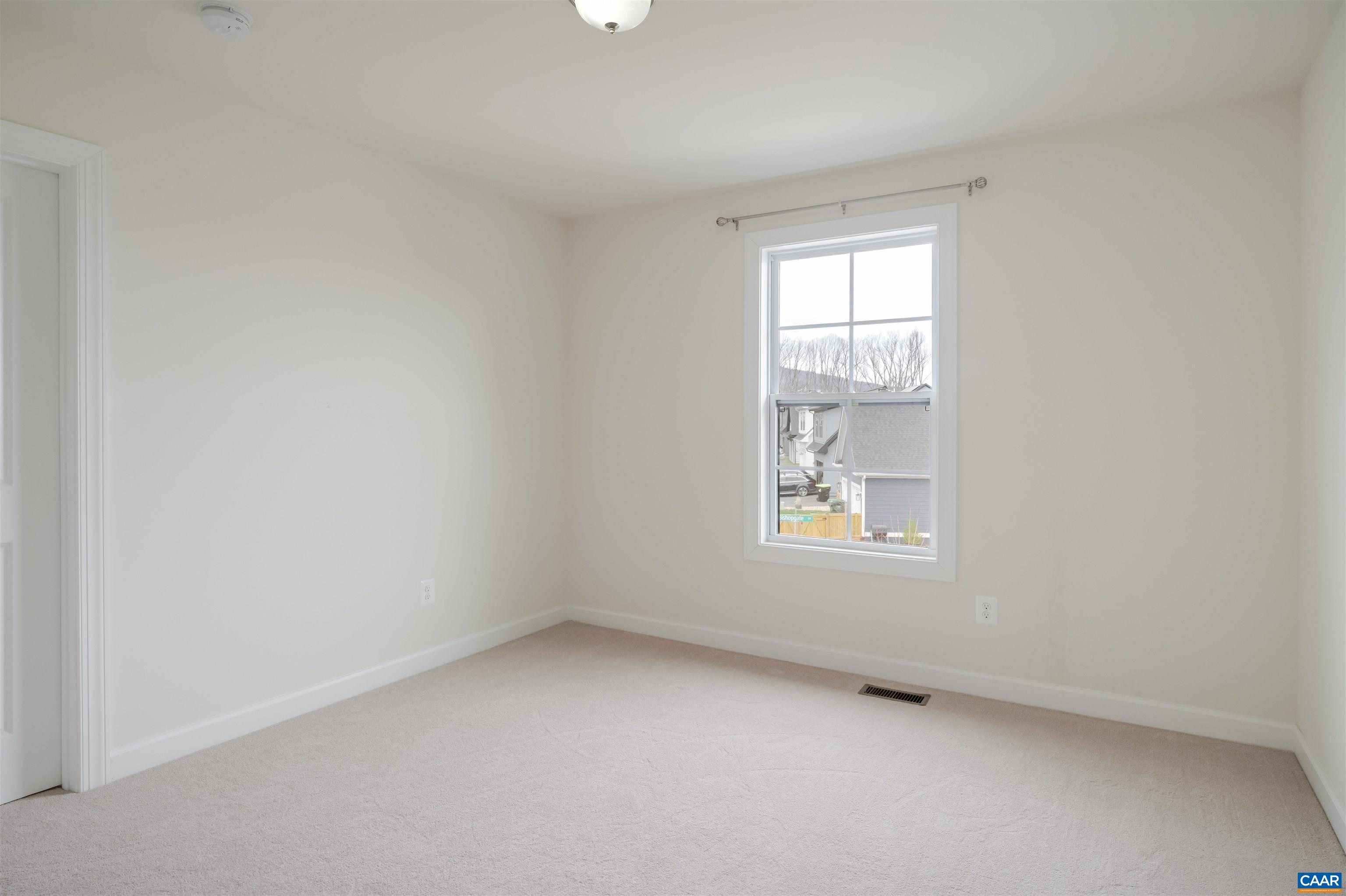 324 BISHOPGATE LN
