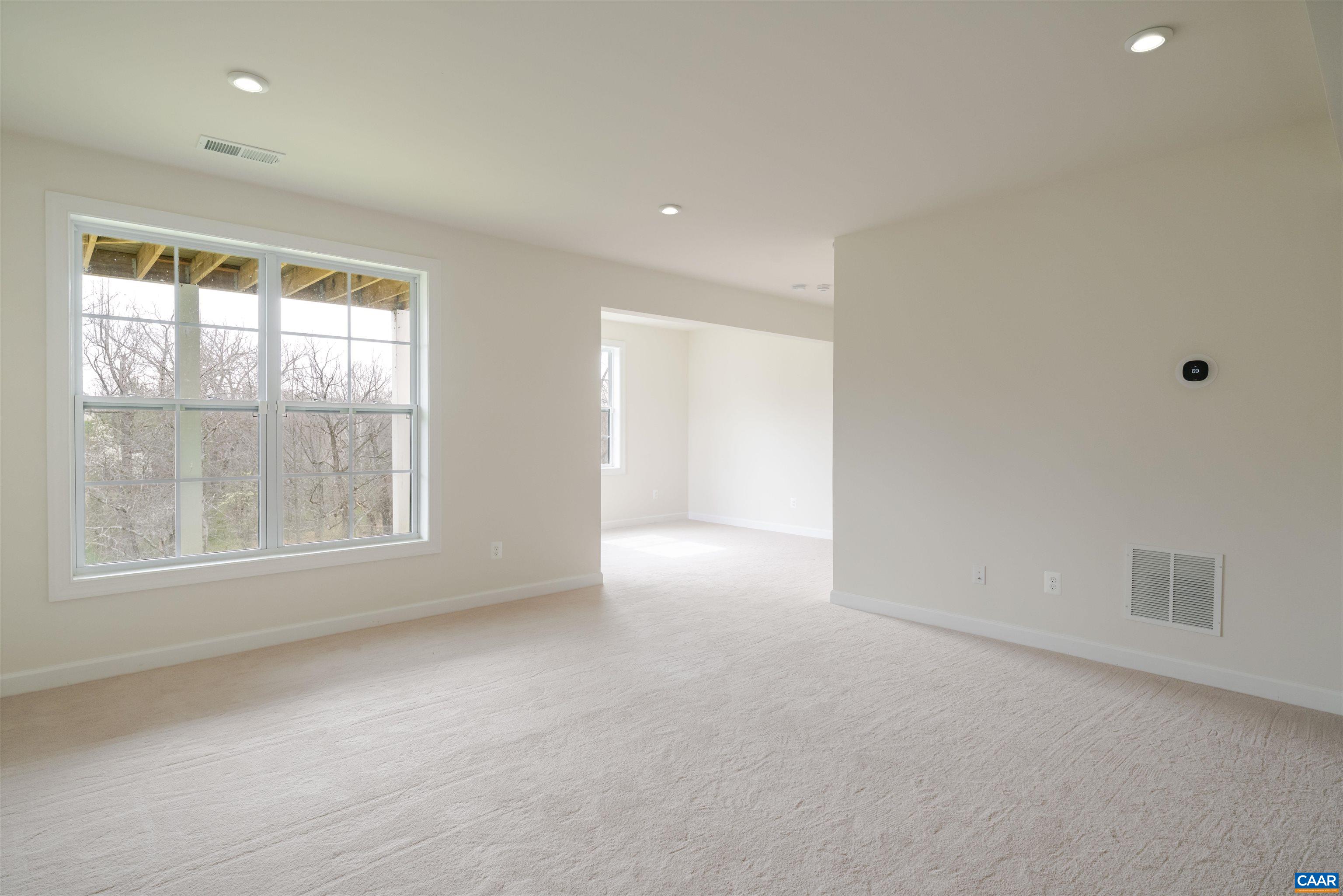 324 BISHOPGATE LN