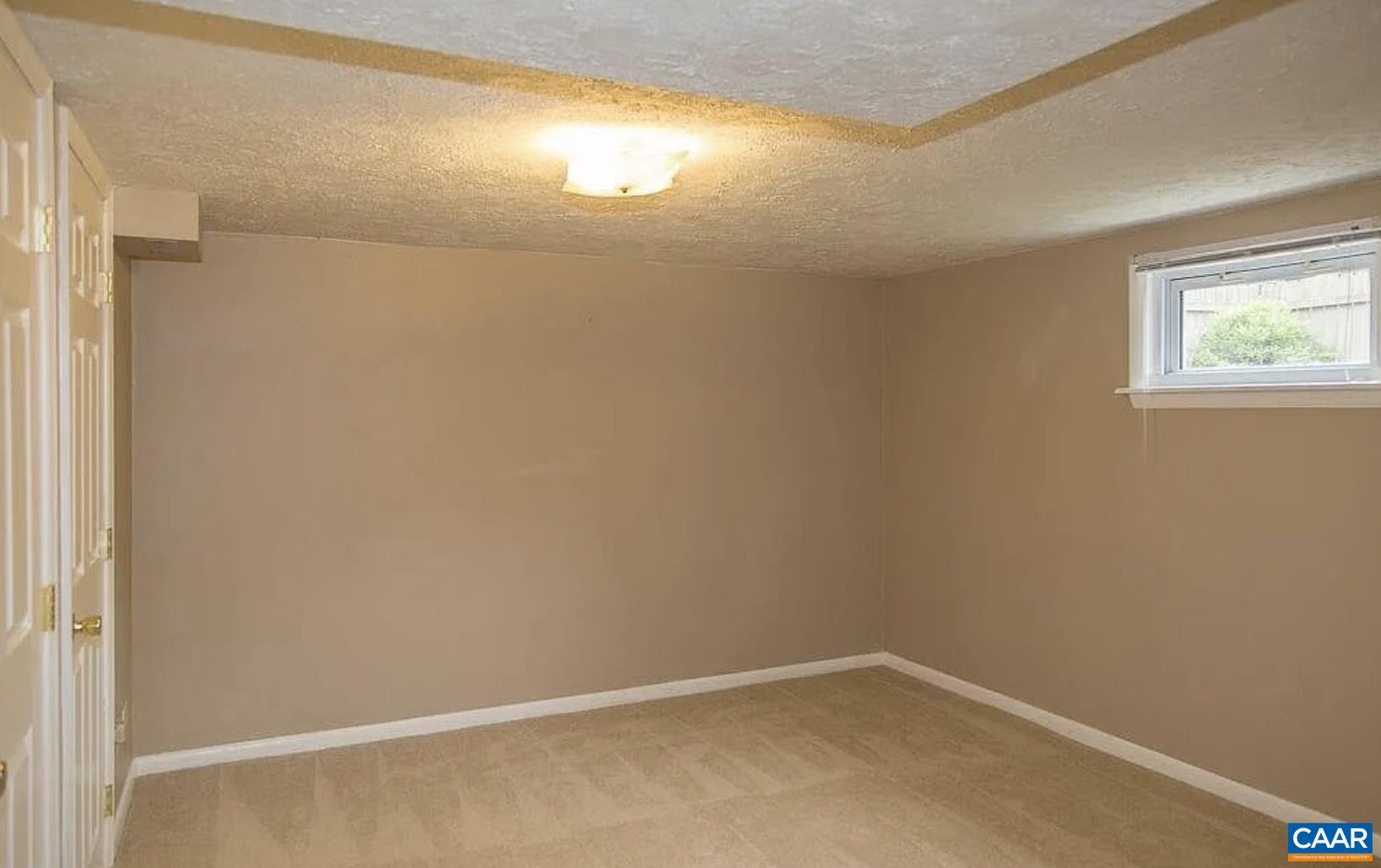 1419 CHERRY AVE