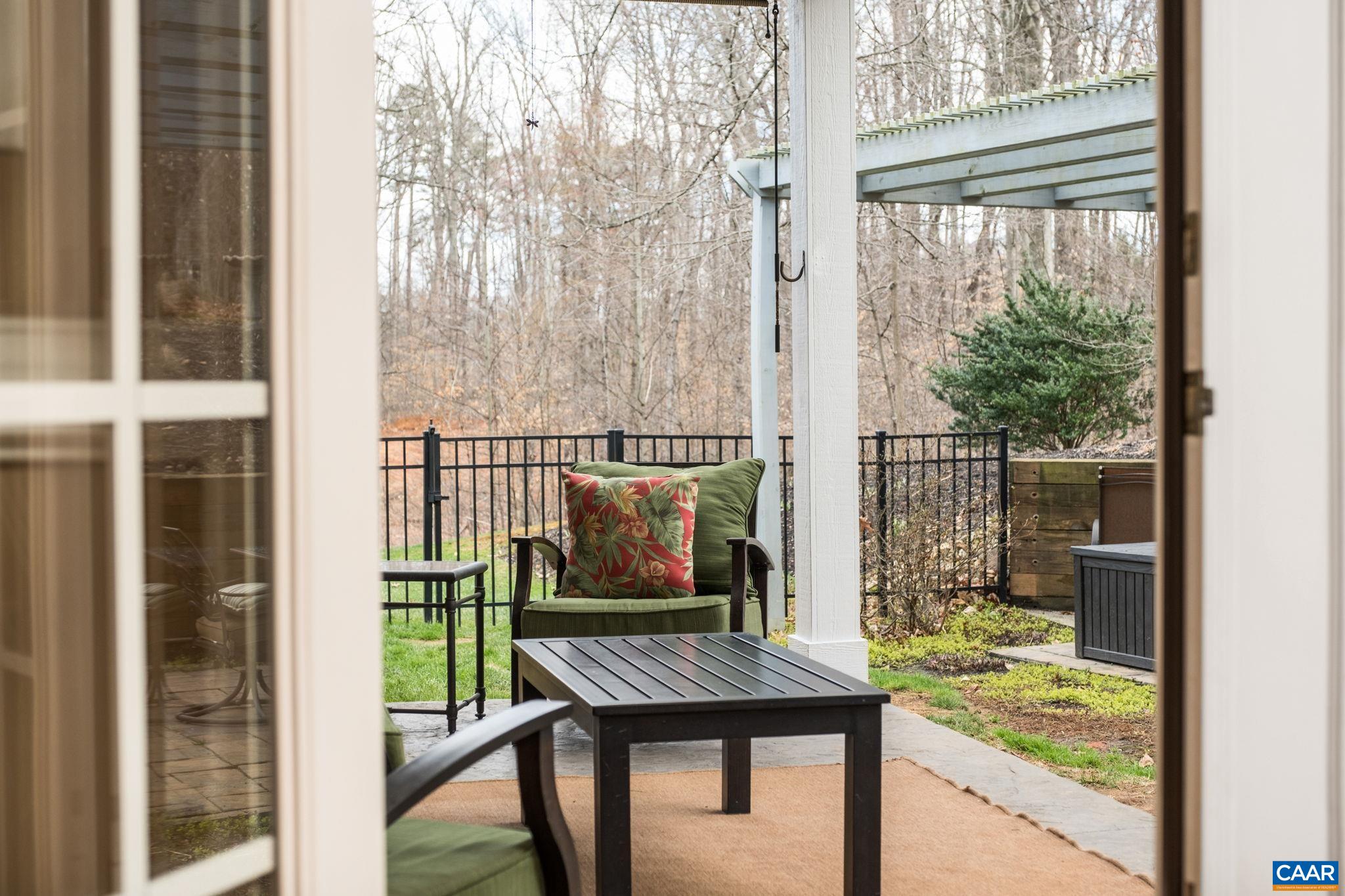 612 LONDON CT