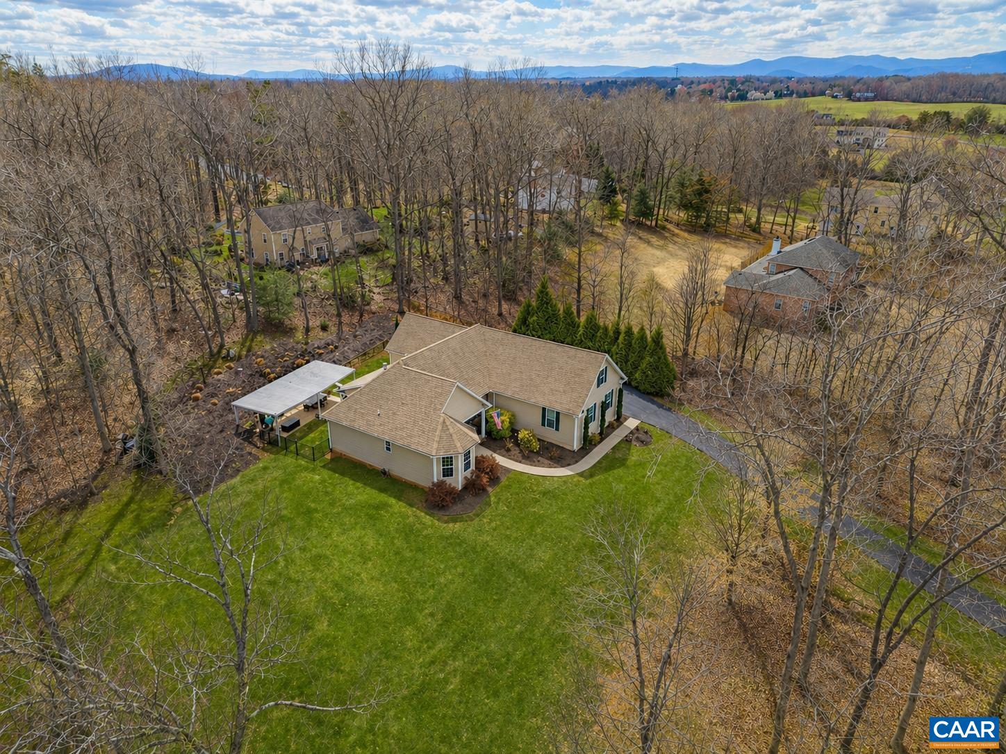 612 LONDON CT