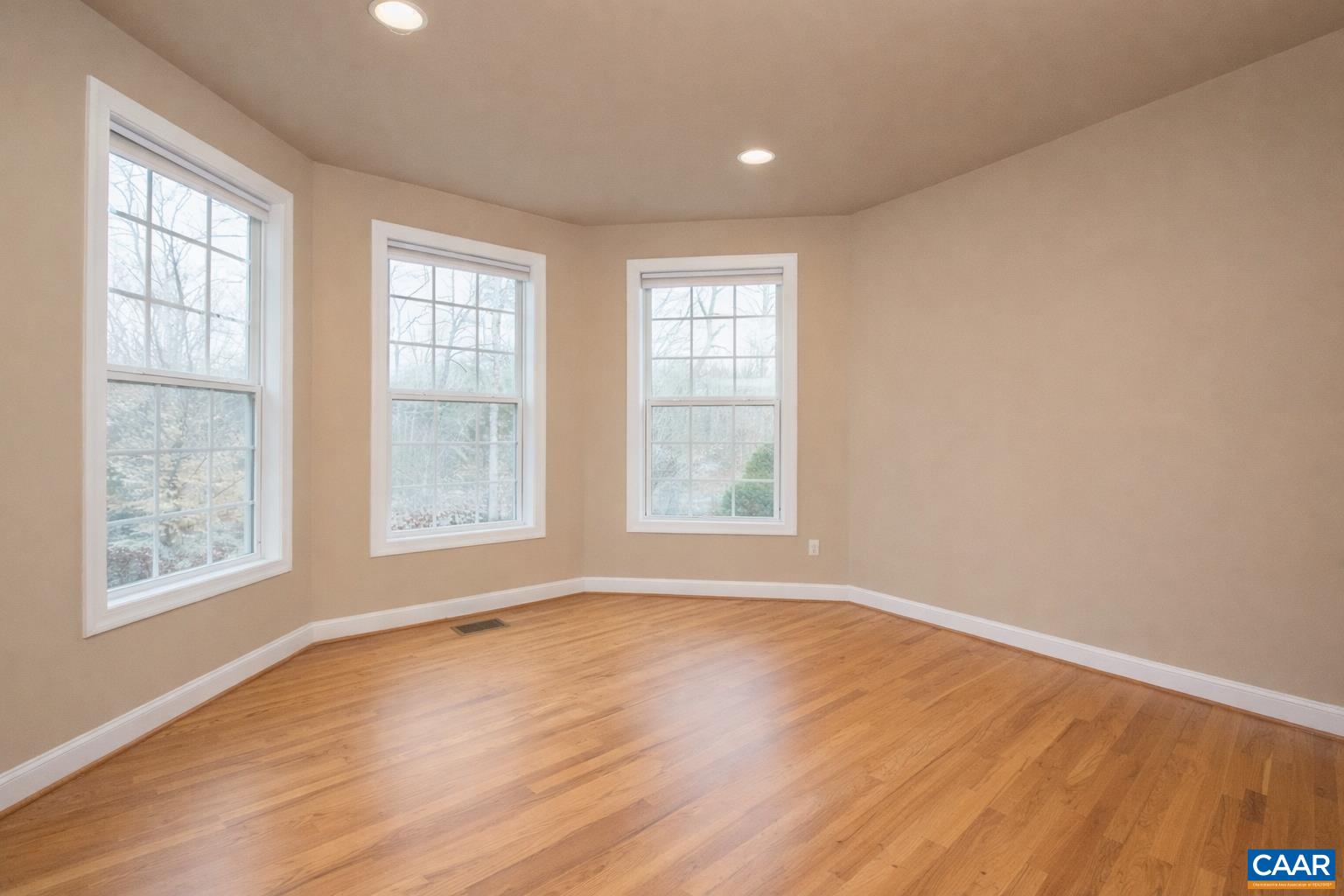 612 LONDON CT