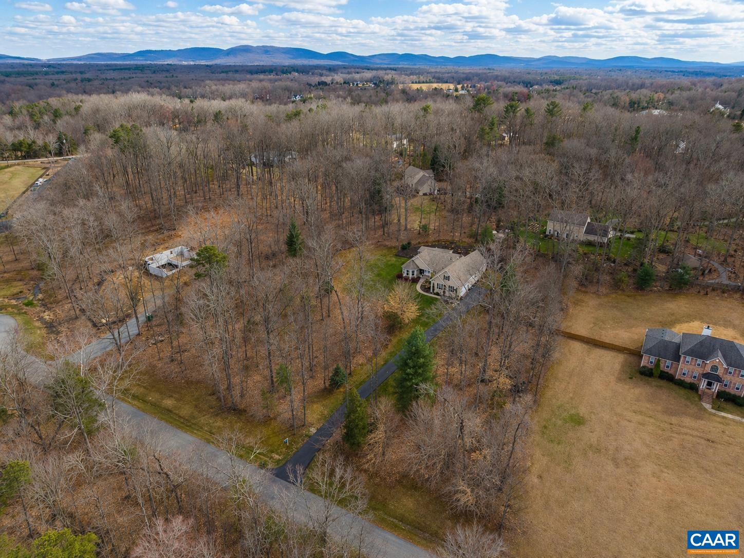 612 LONDON CT
