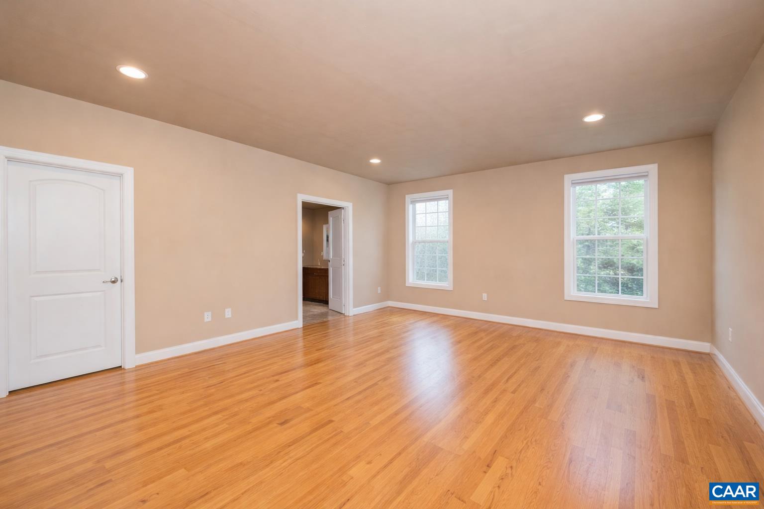 612 LONDON CT