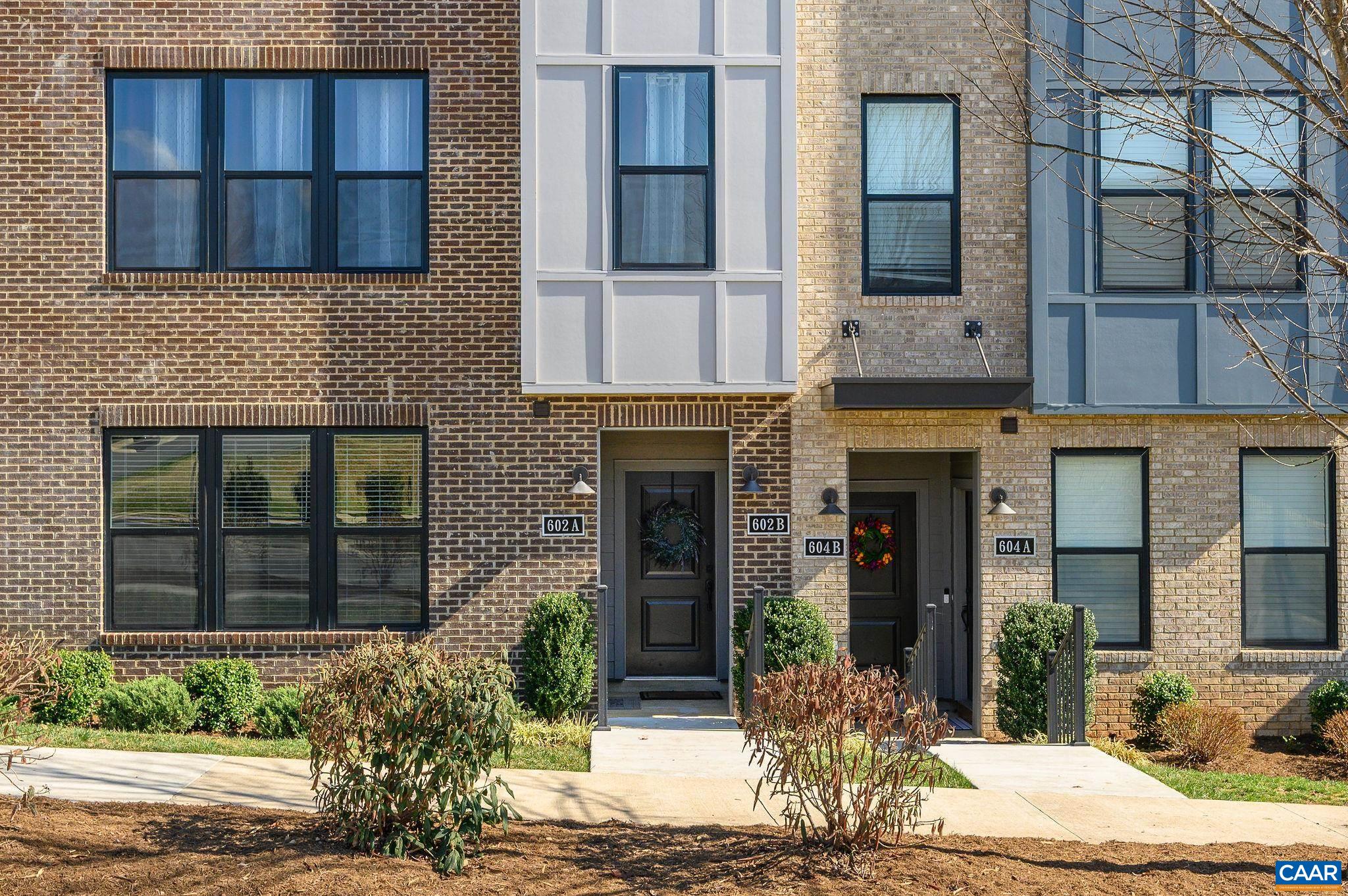 602 NOUSH CT Unit: B