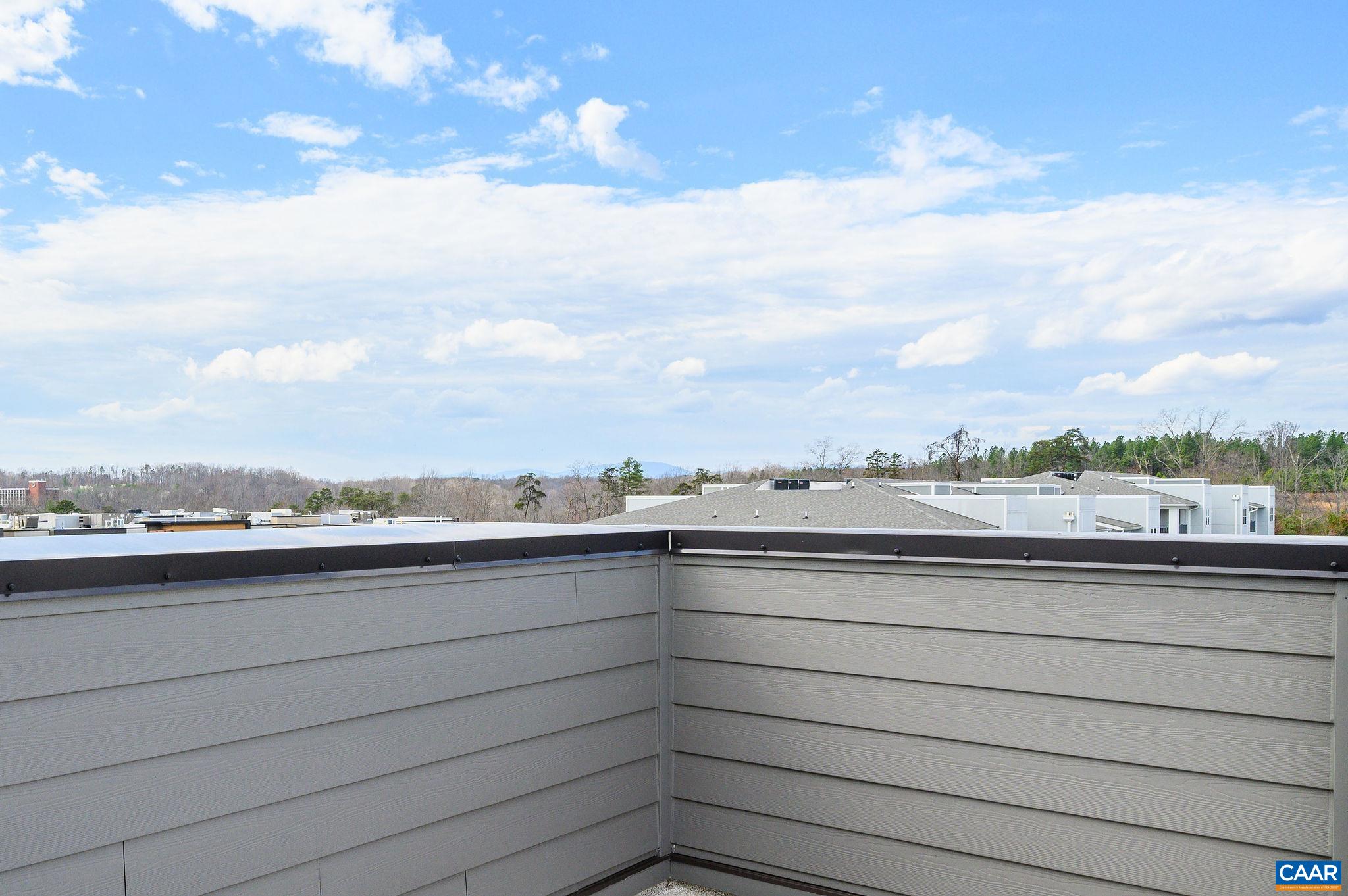 602 NOUSH CT Unit: B