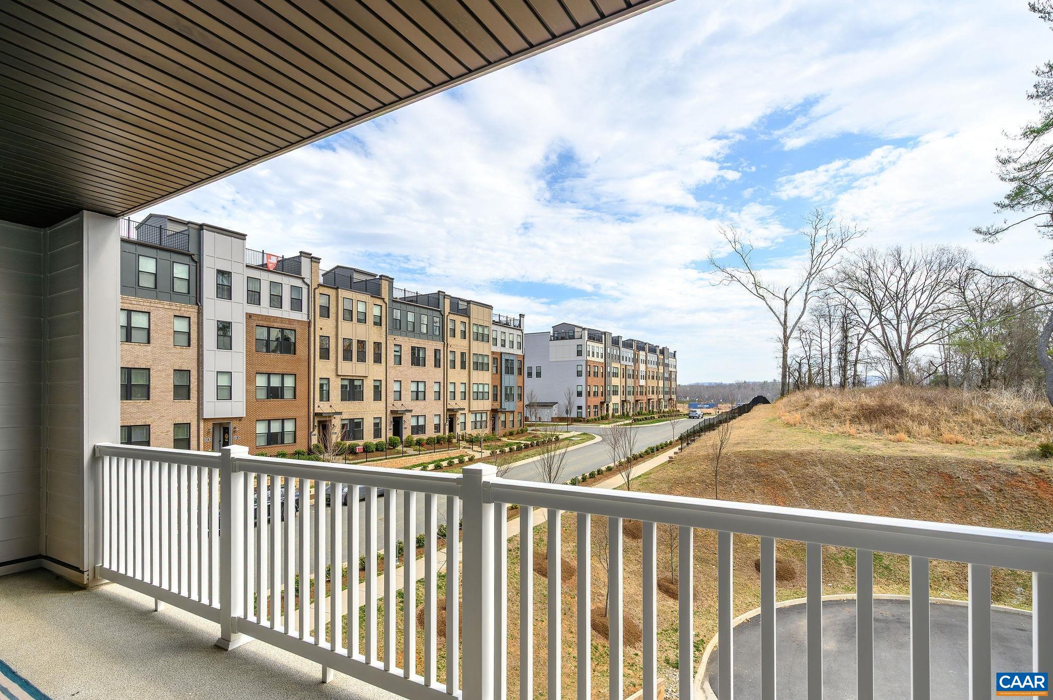 602 NOUSH CT Unit: B