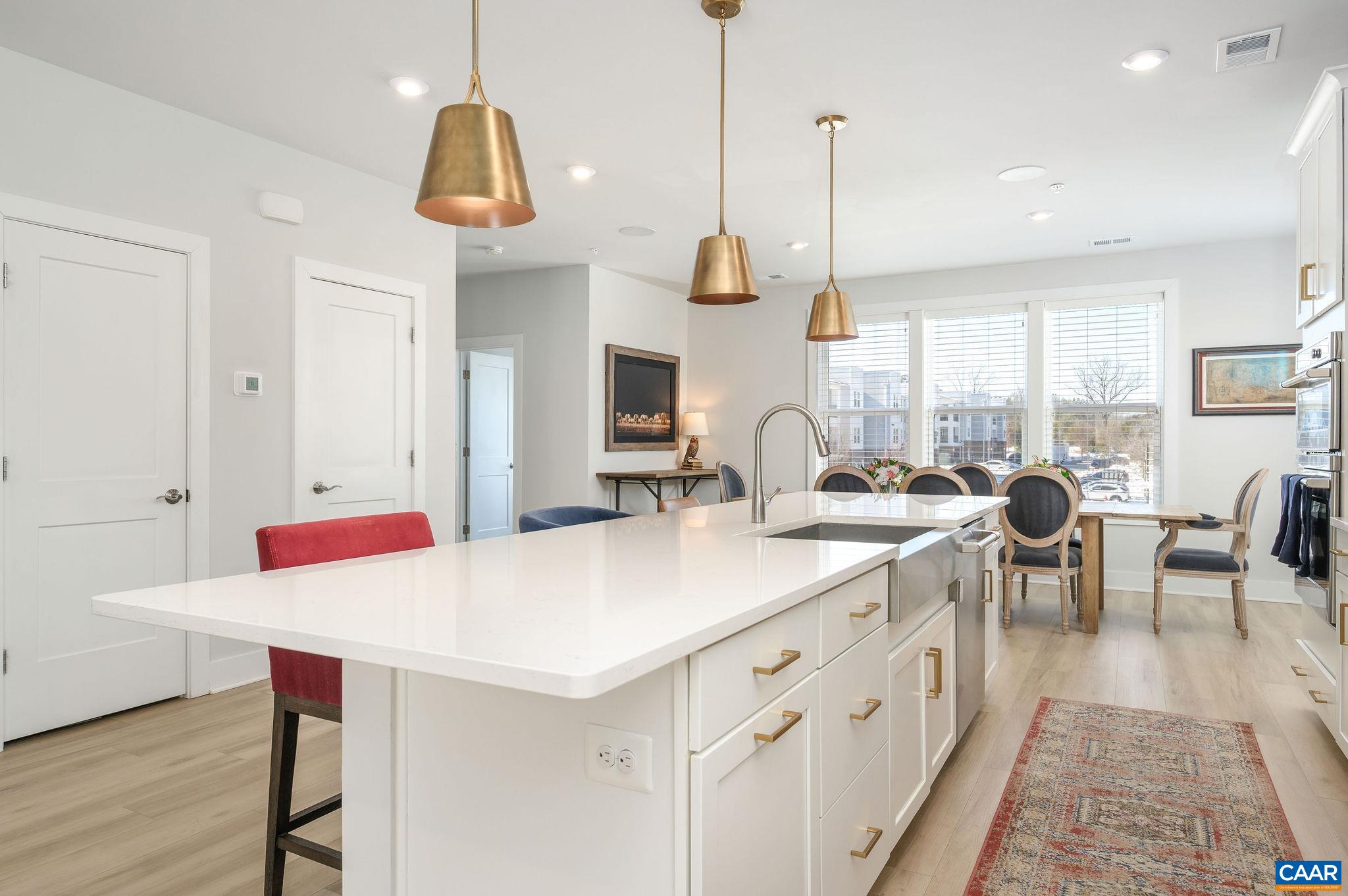 602 NOUSH CT Unit: B