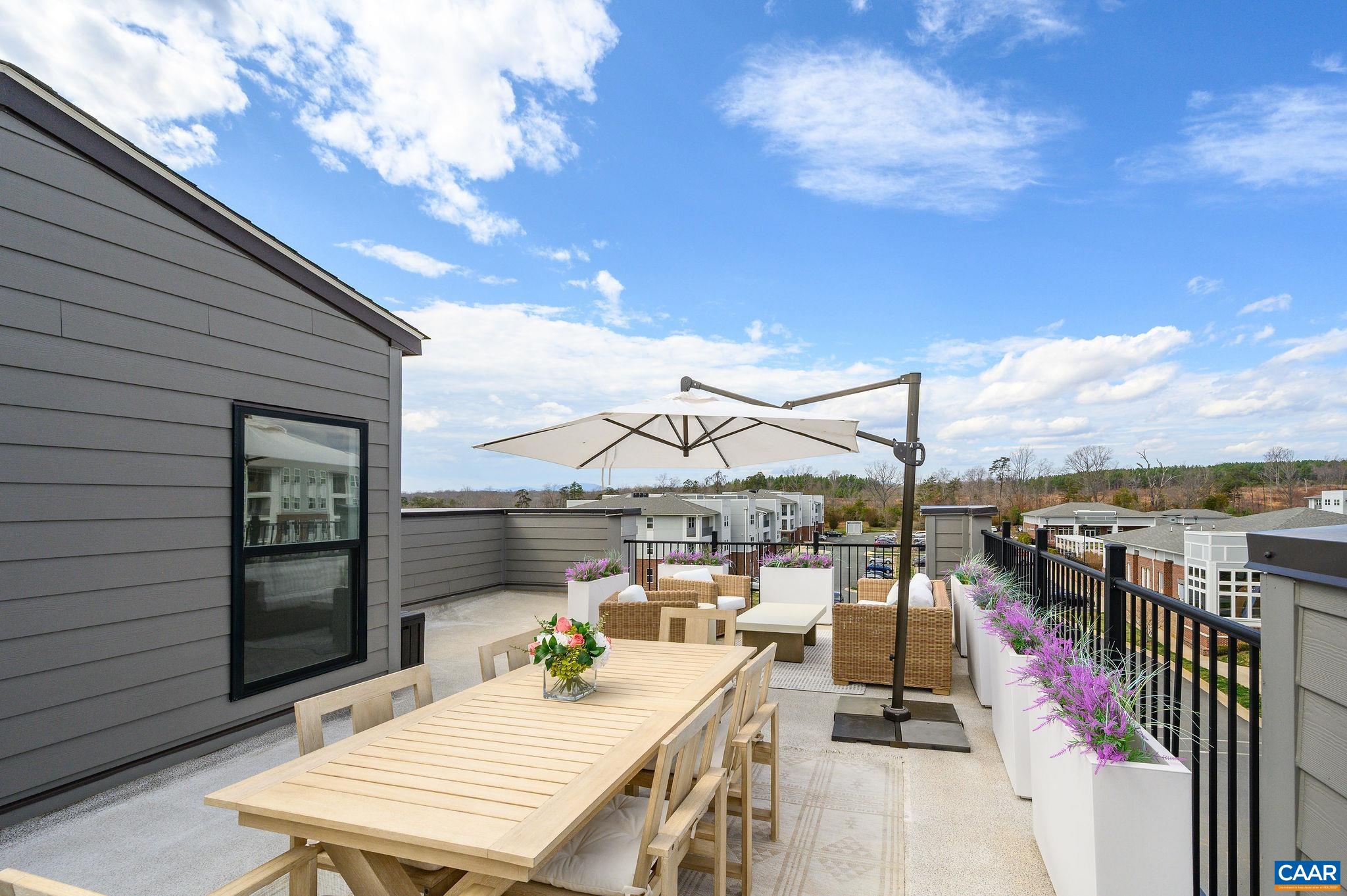 602 NOUSH CT Unit: B