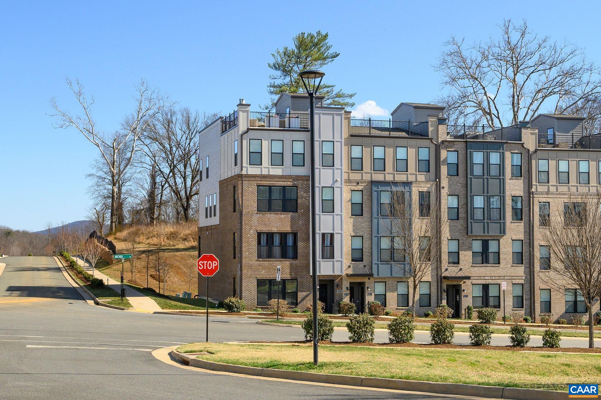 602 NOUSH CT Unit: B