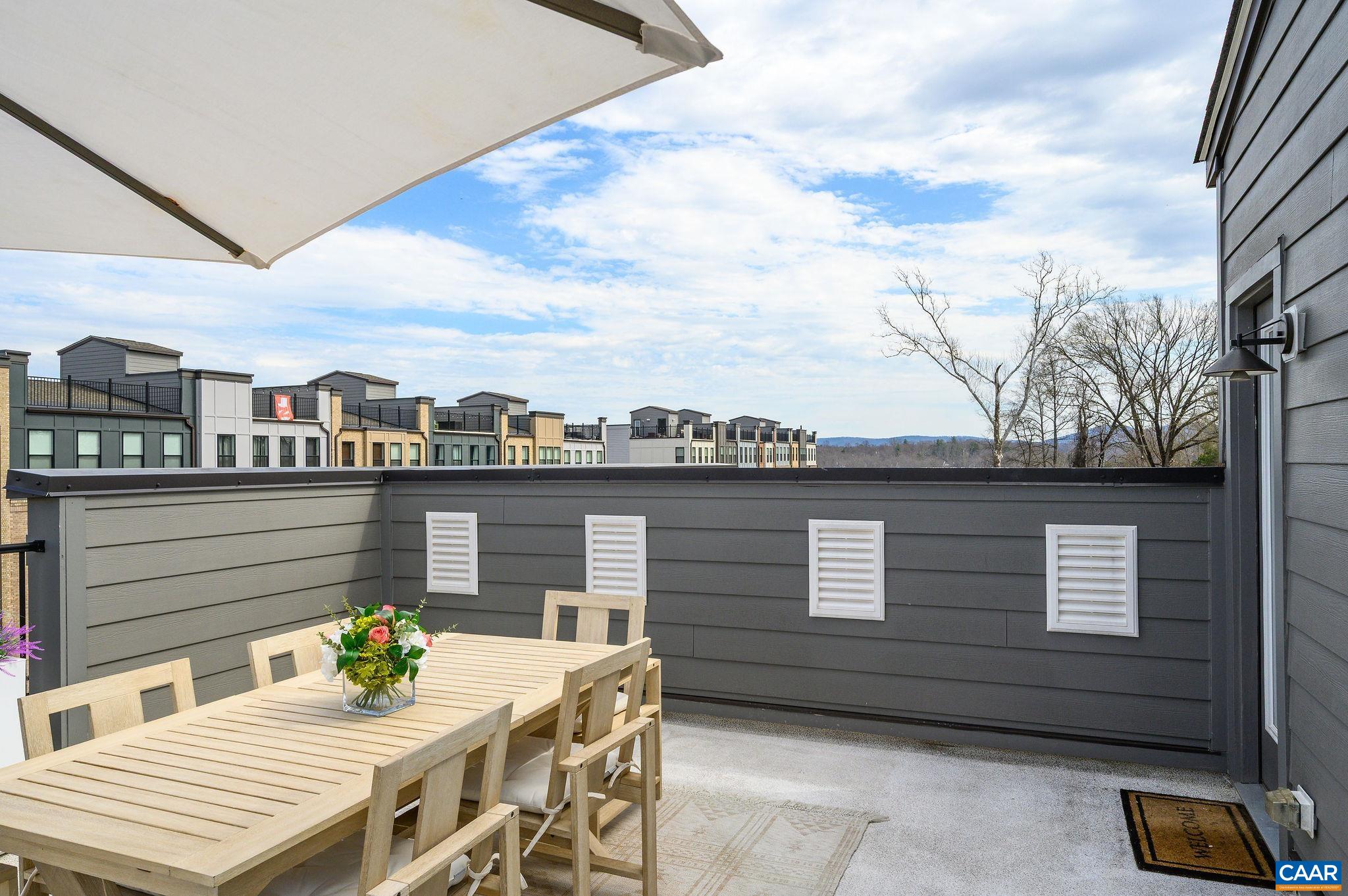 602 NOUSH CT Unit: B