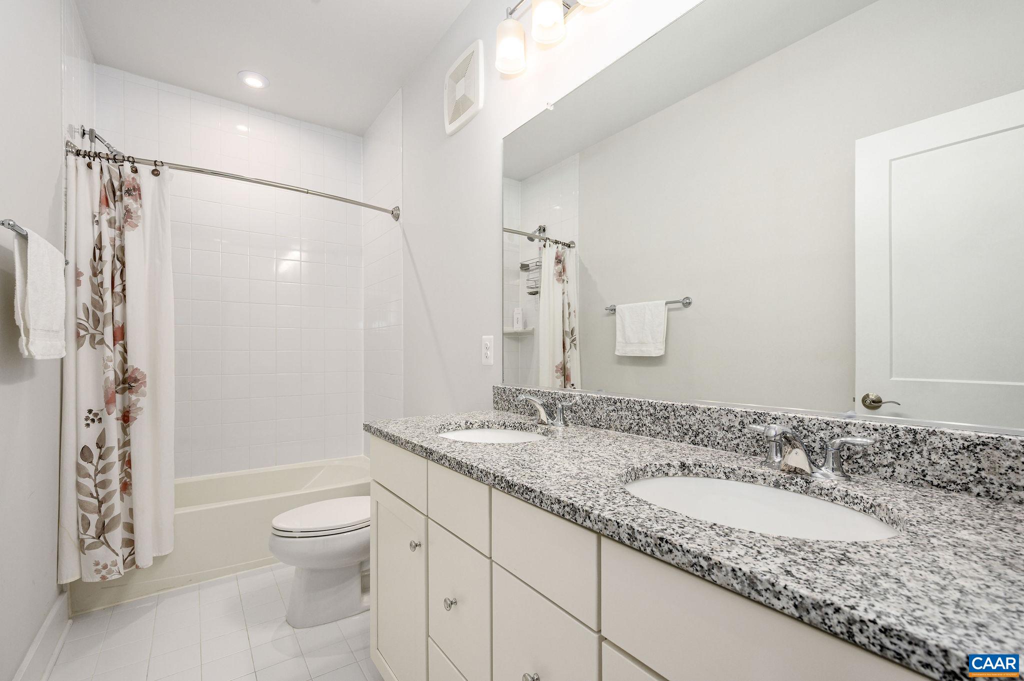 602 NOUSH CT Unit: B