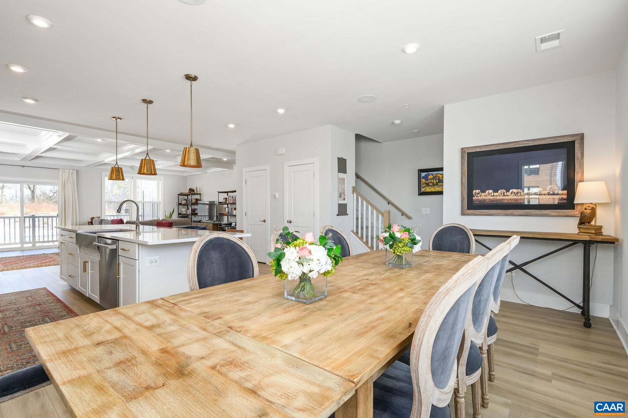 602 NOUSH CT Unit: B