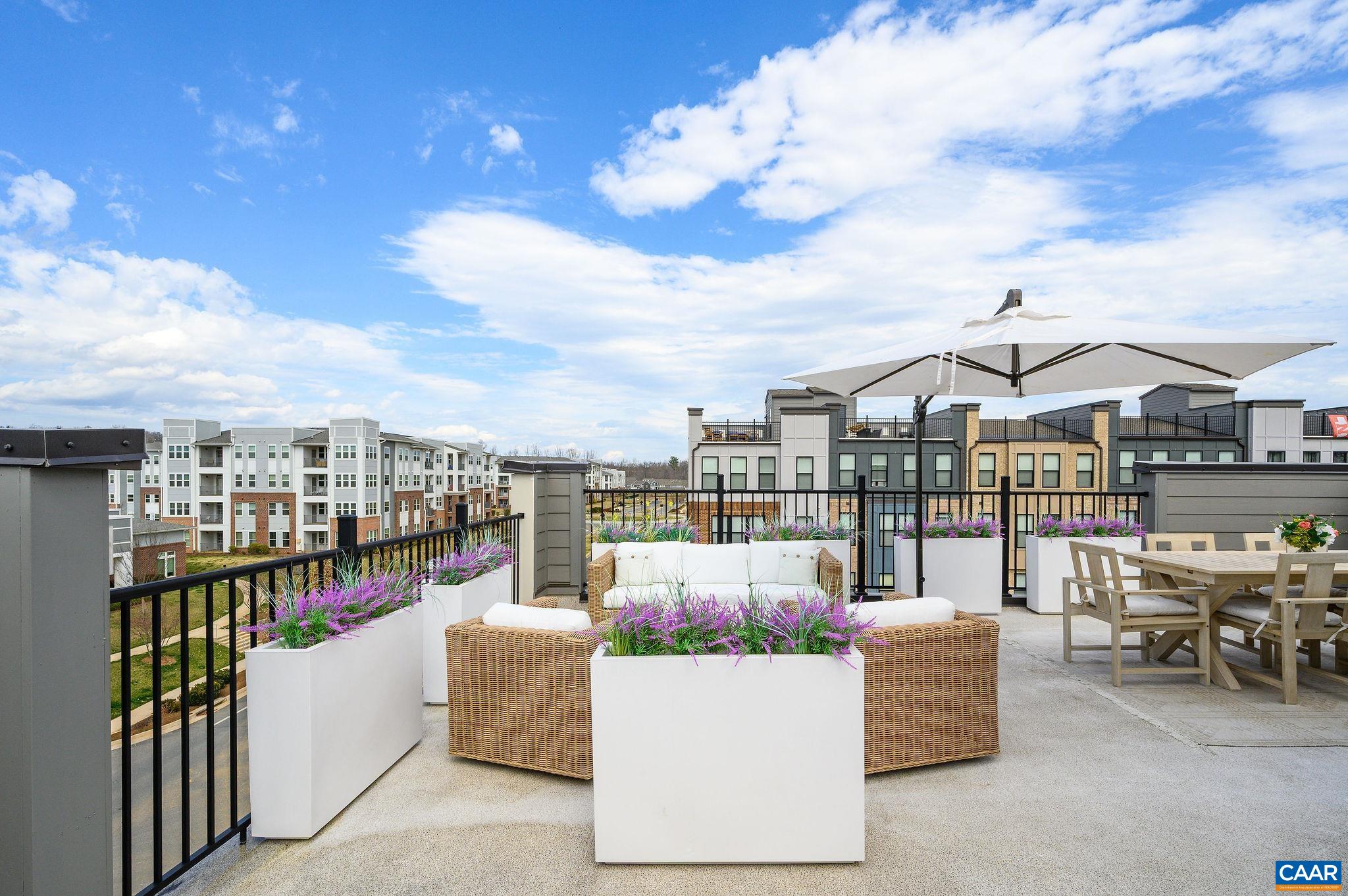 602 NOUSH CT Unit: B