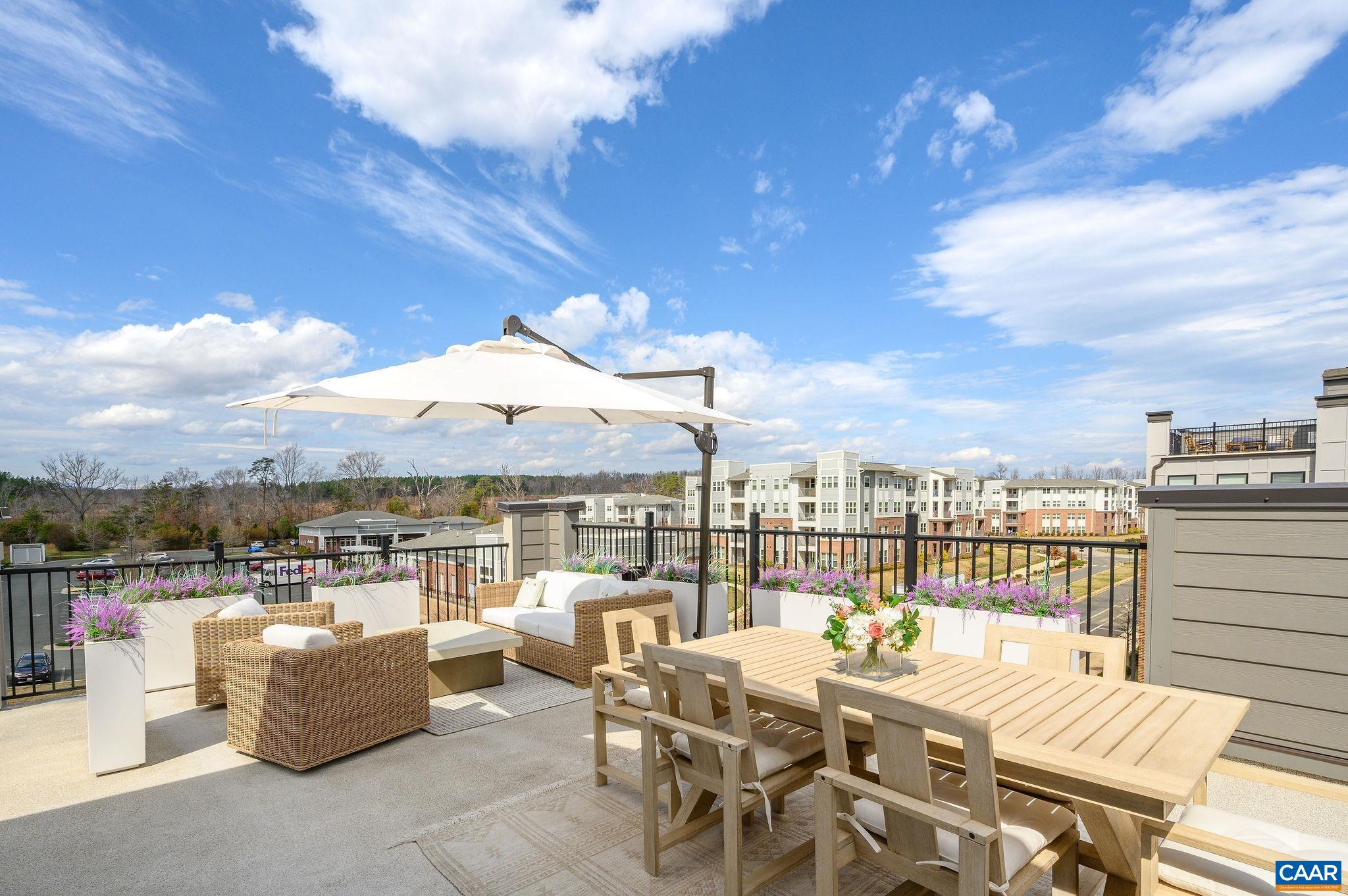 602 NOUSH CT Unit: B
