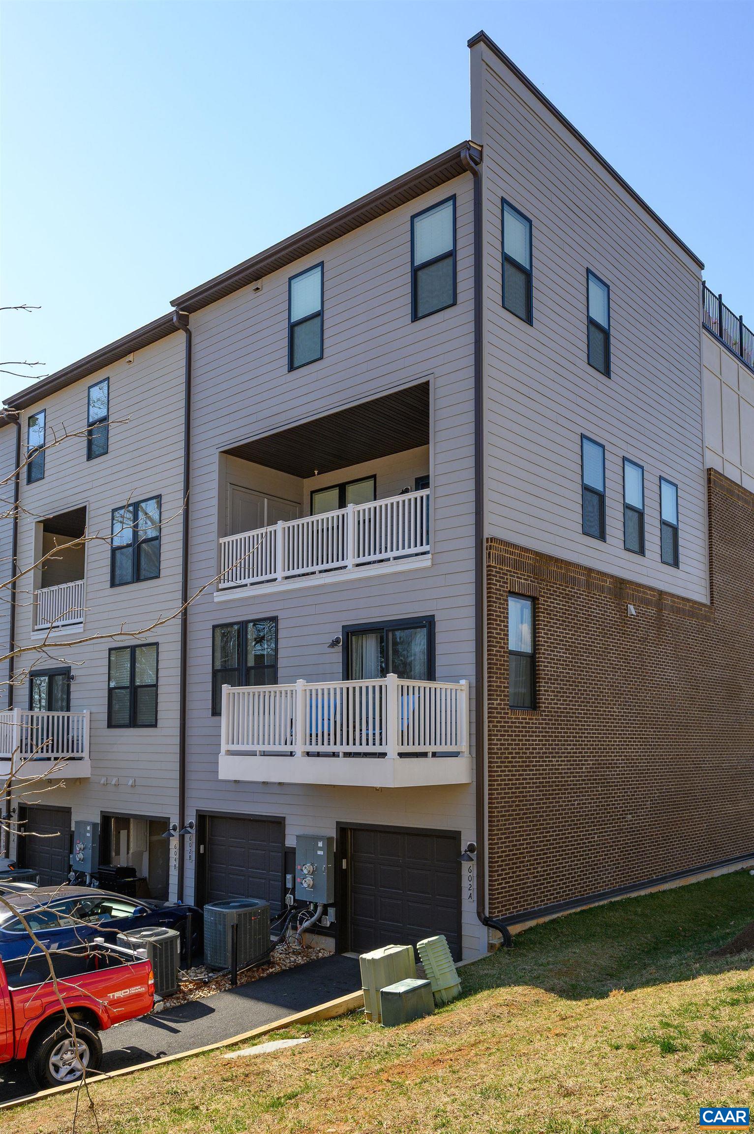 602 NOUSH CT Unit: B