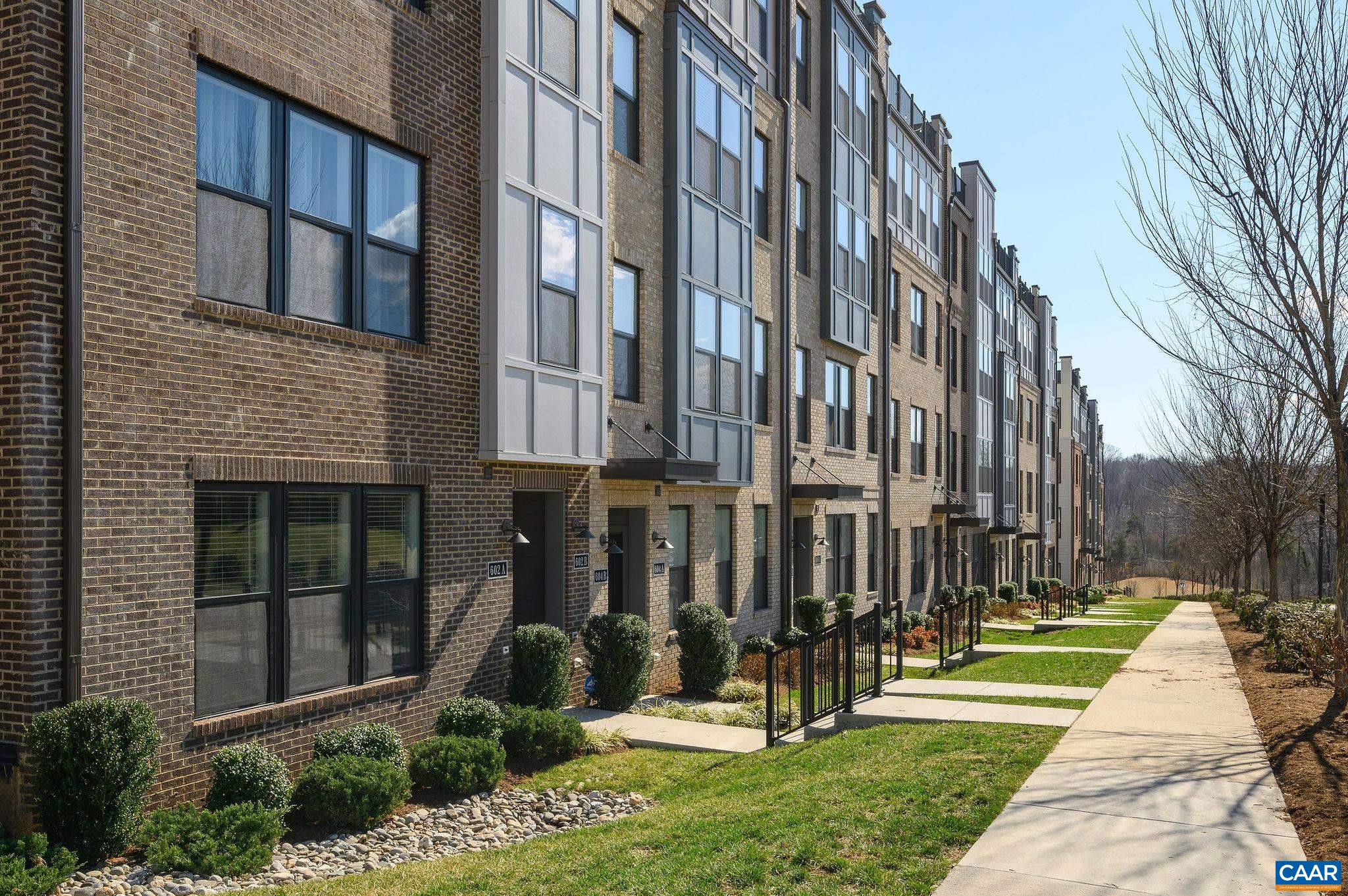 602 NOUSH CT Unit: B