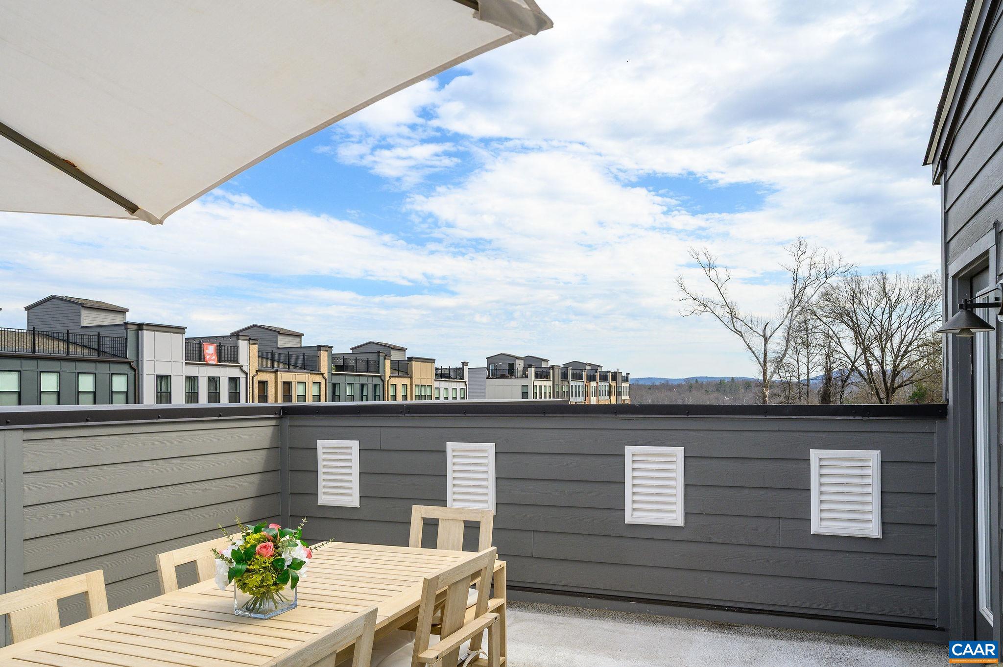 602 NOUSH CT Unit: B