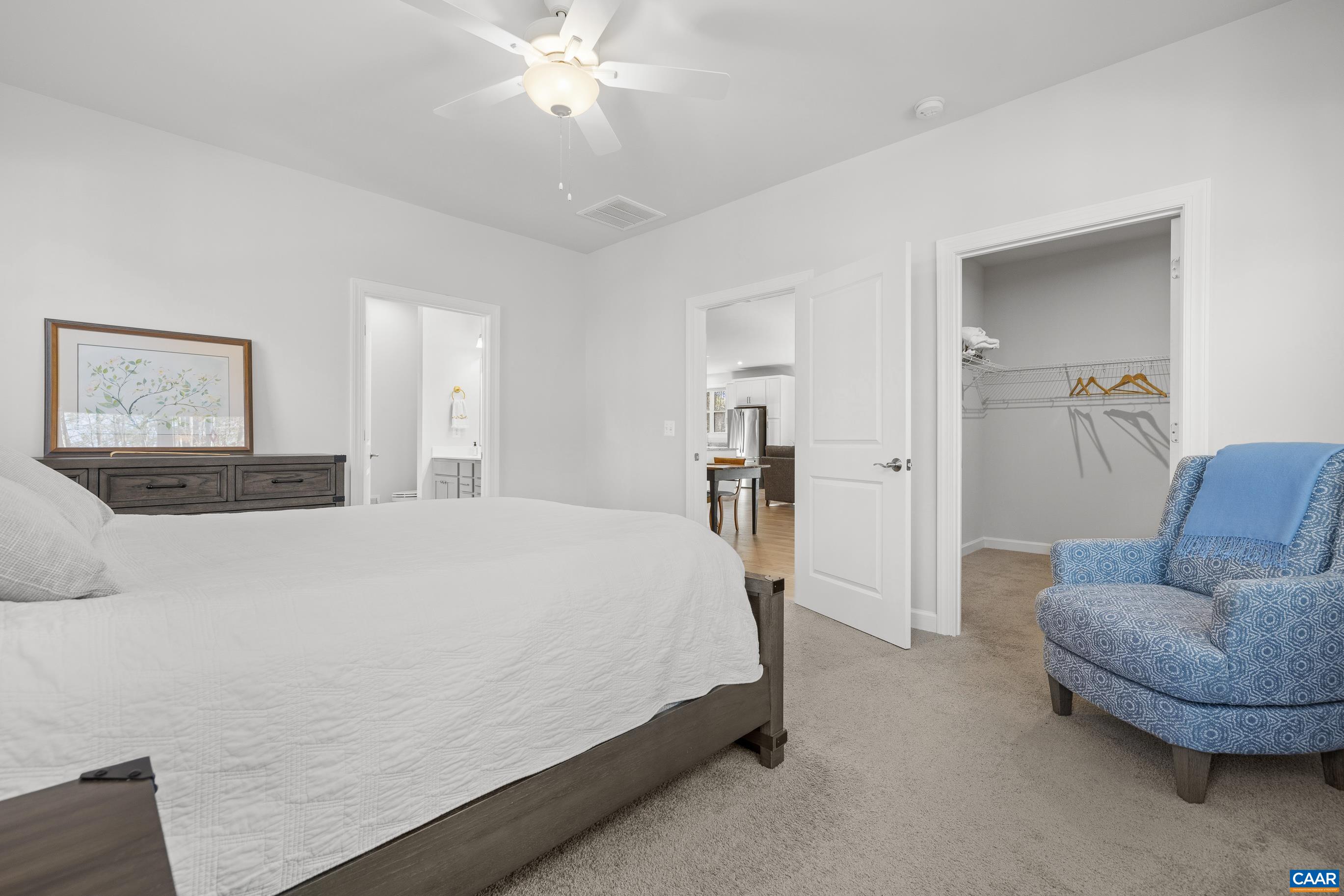 49 PINE SHADOW CT