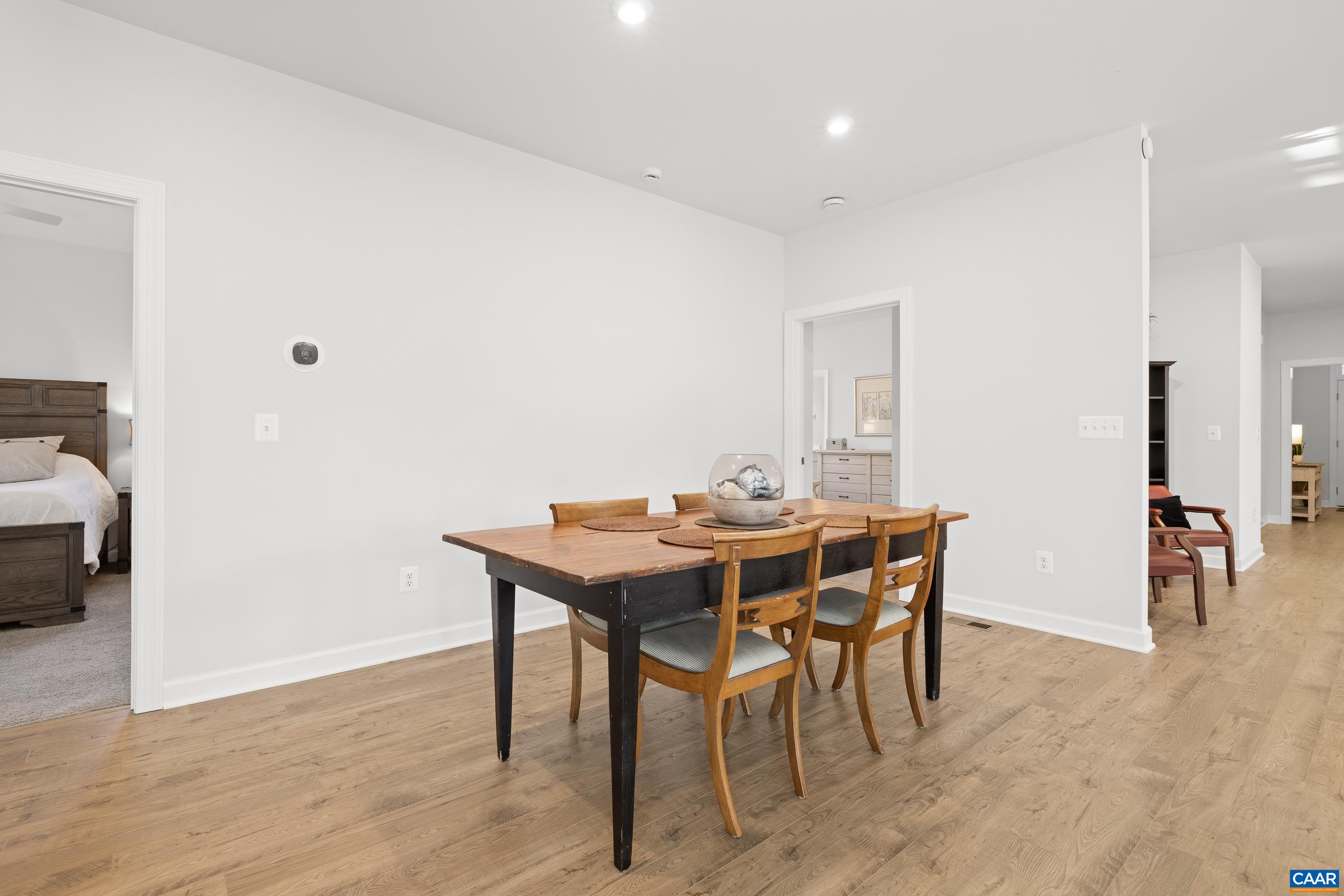 49 PINE SHADOW CT