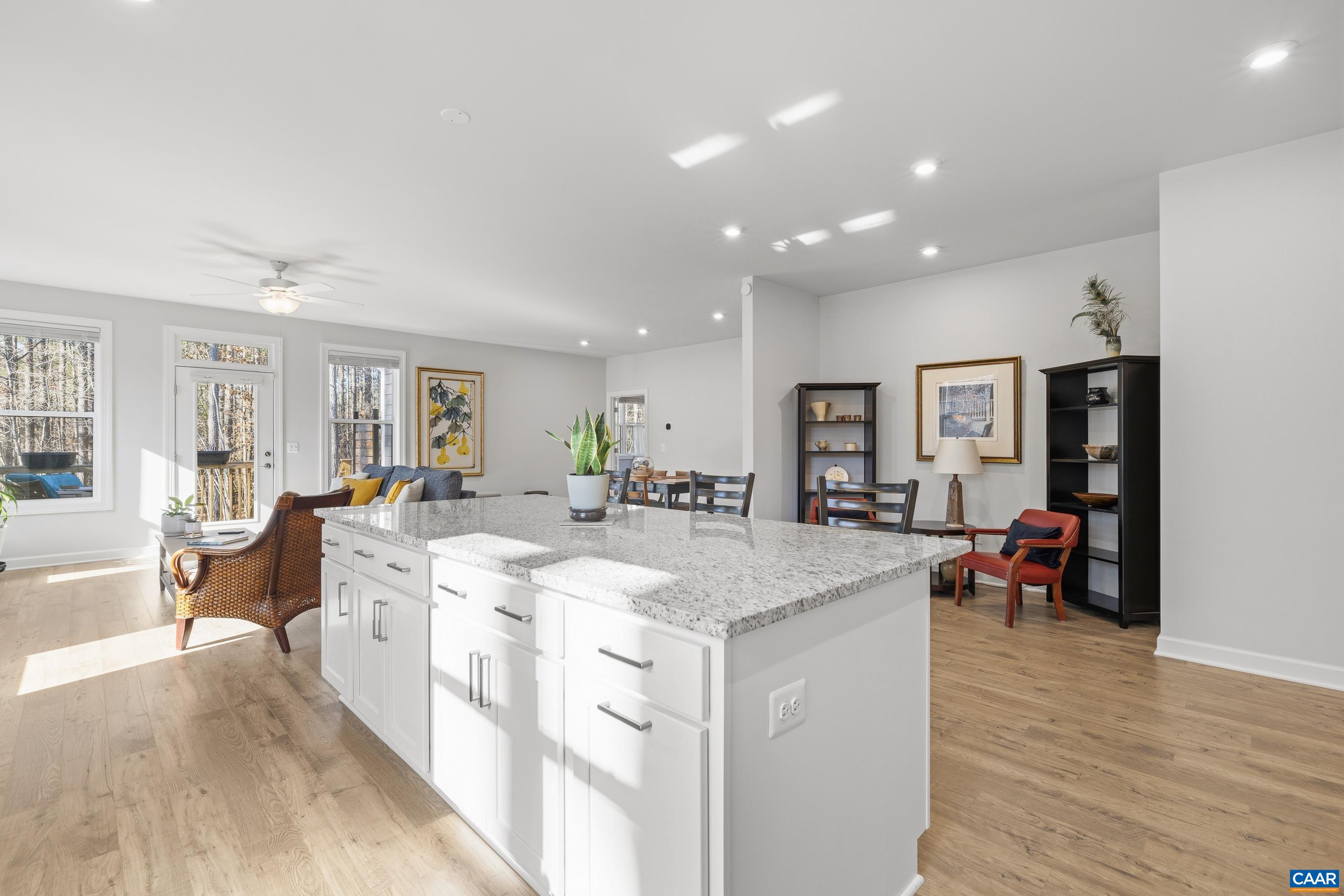 49 PINE SHADOW CT