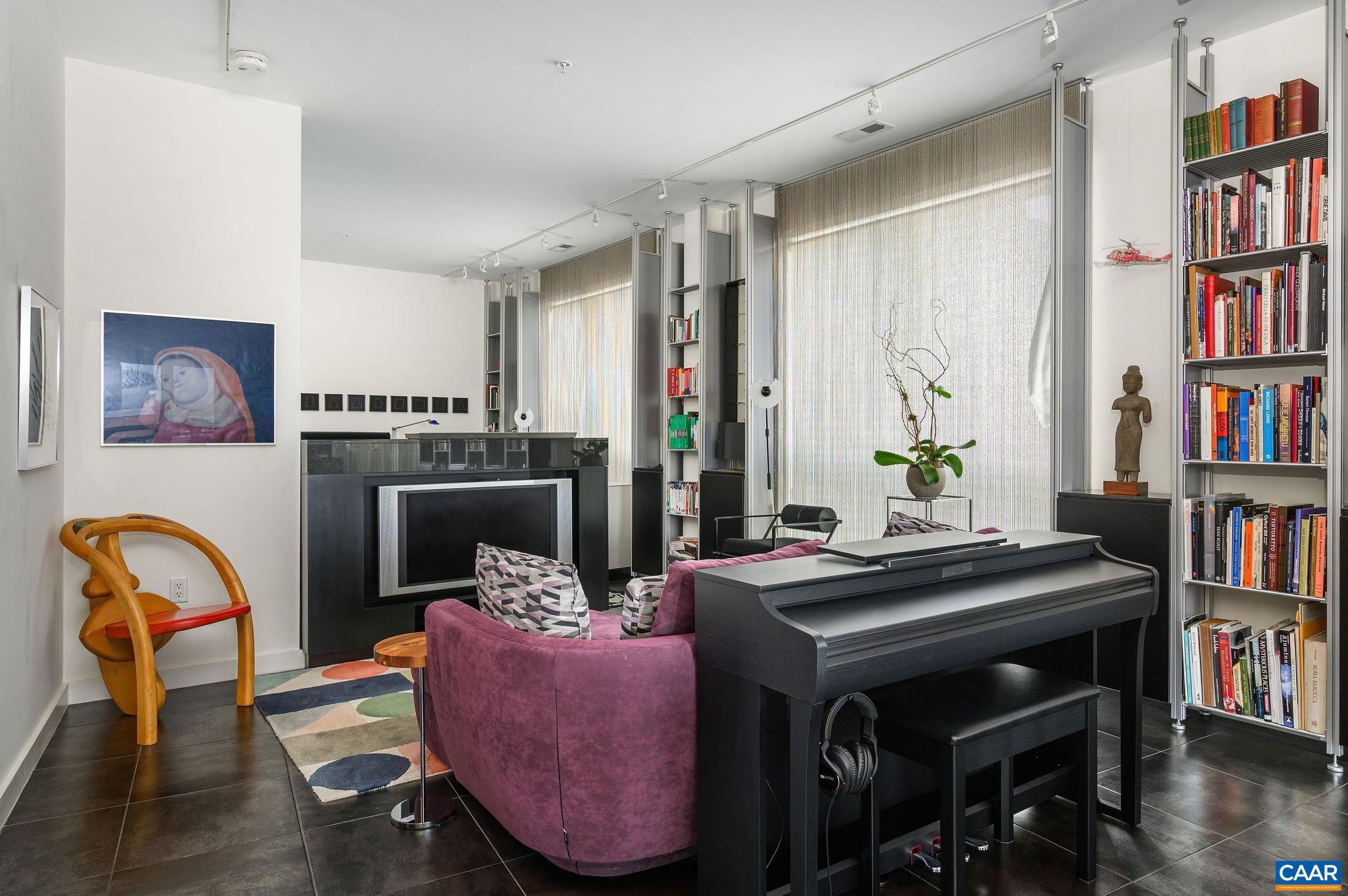 200 GARRETT ST Unit: 515