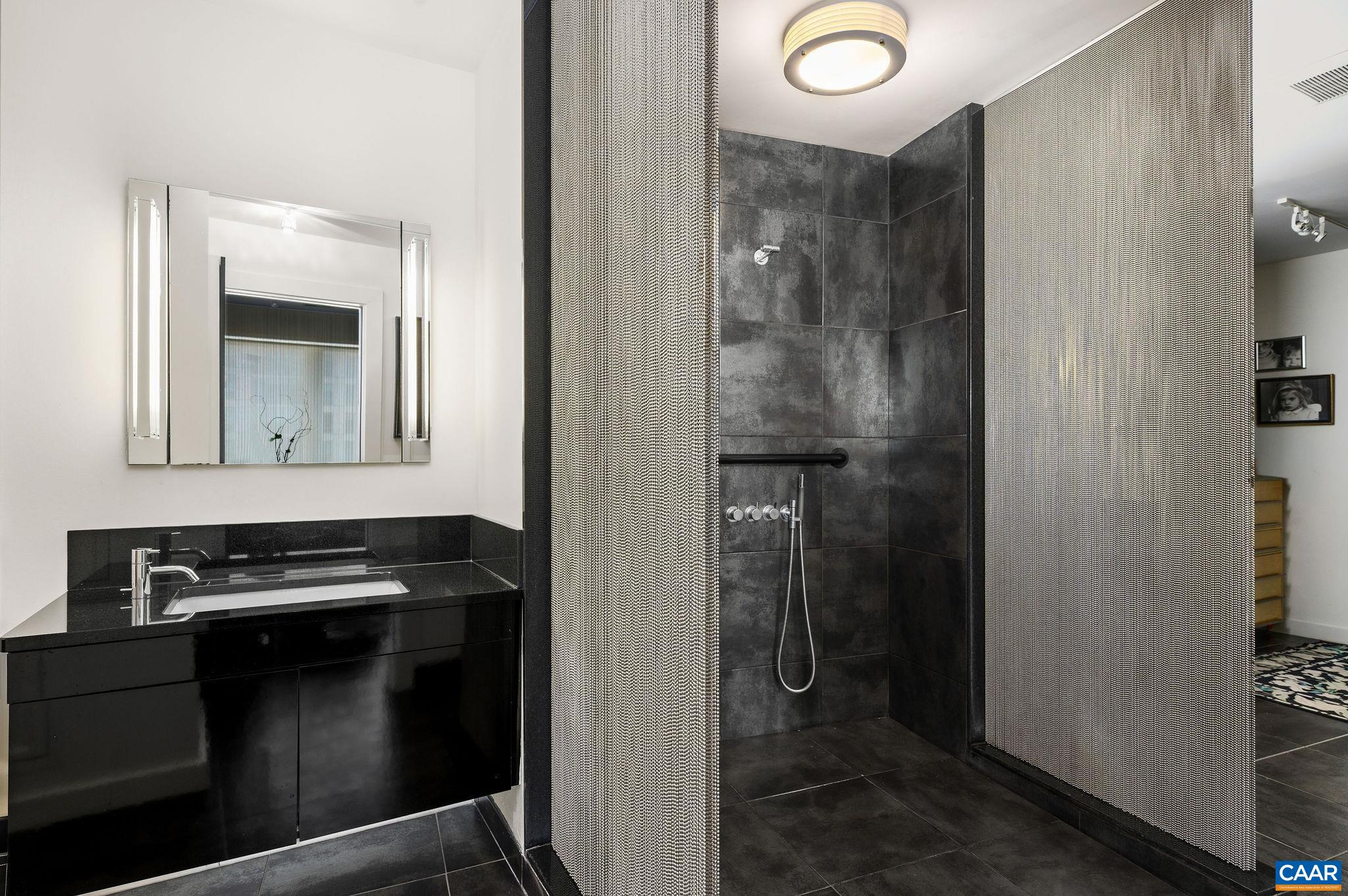 200 GARRETT ST Unit: 515