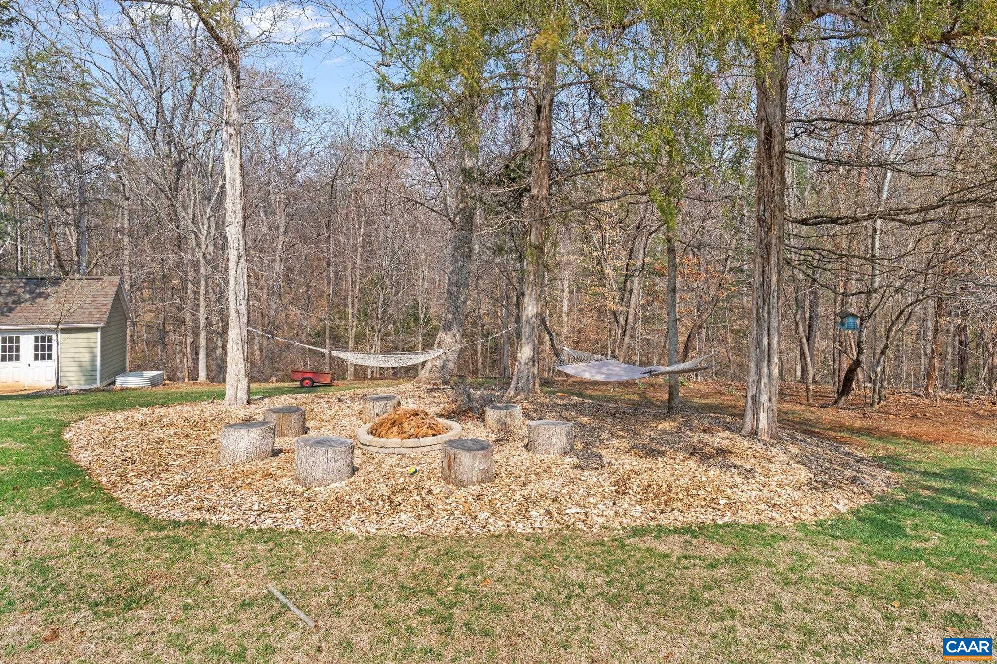 4175 REDWOOD LN