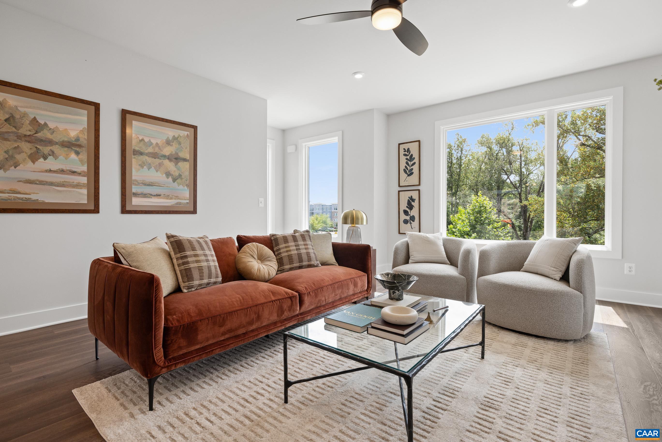 31 GOLF DR