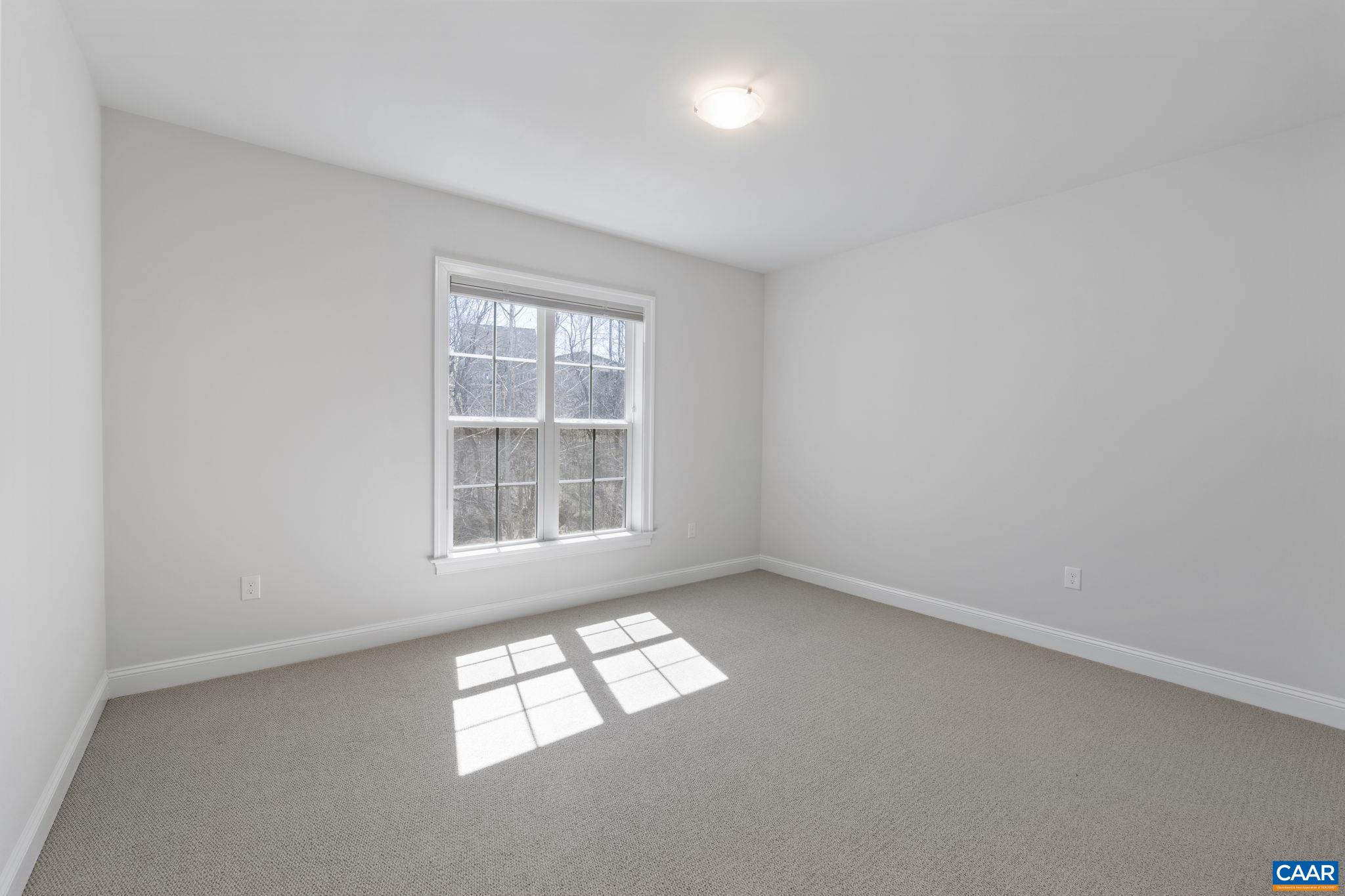 314 AVONDALE LN