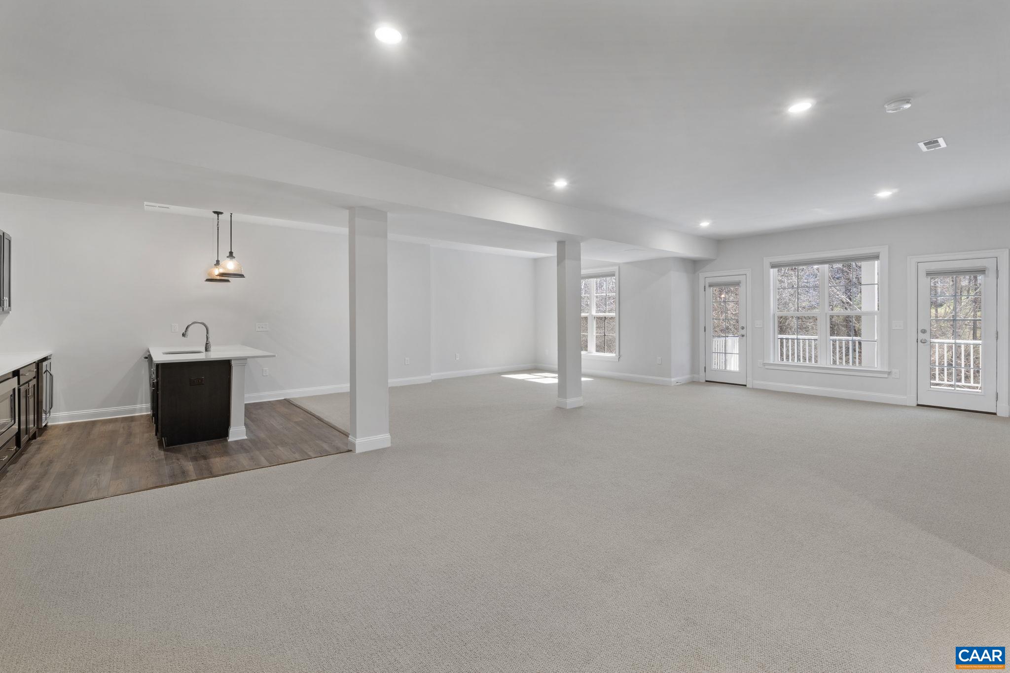 314 AVONDALE LN