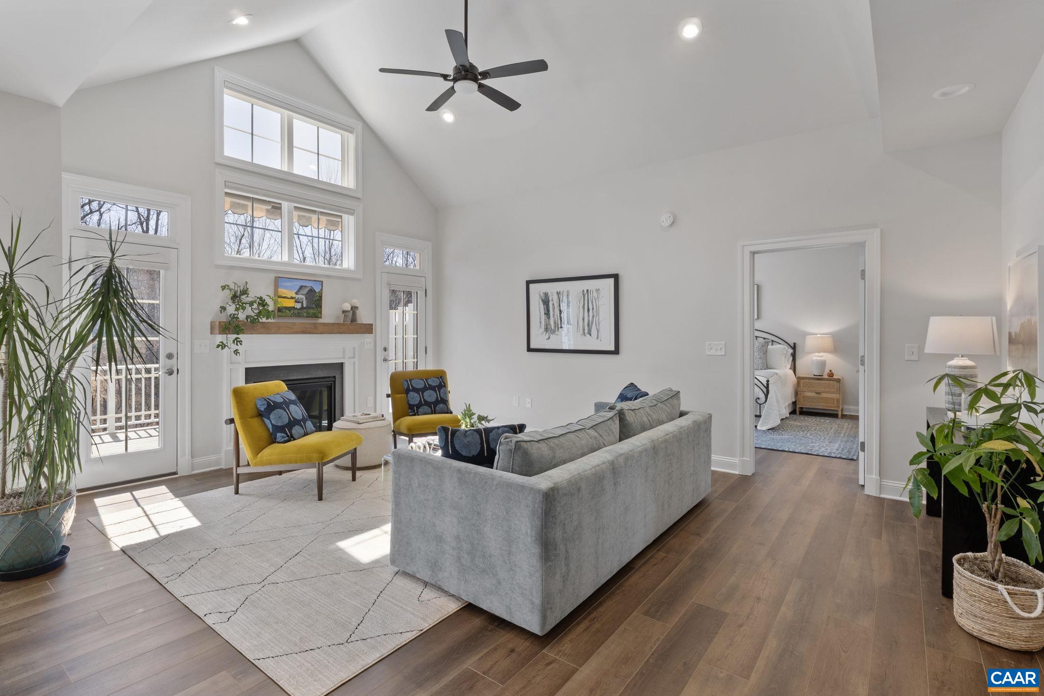 314 AVONDALE LN