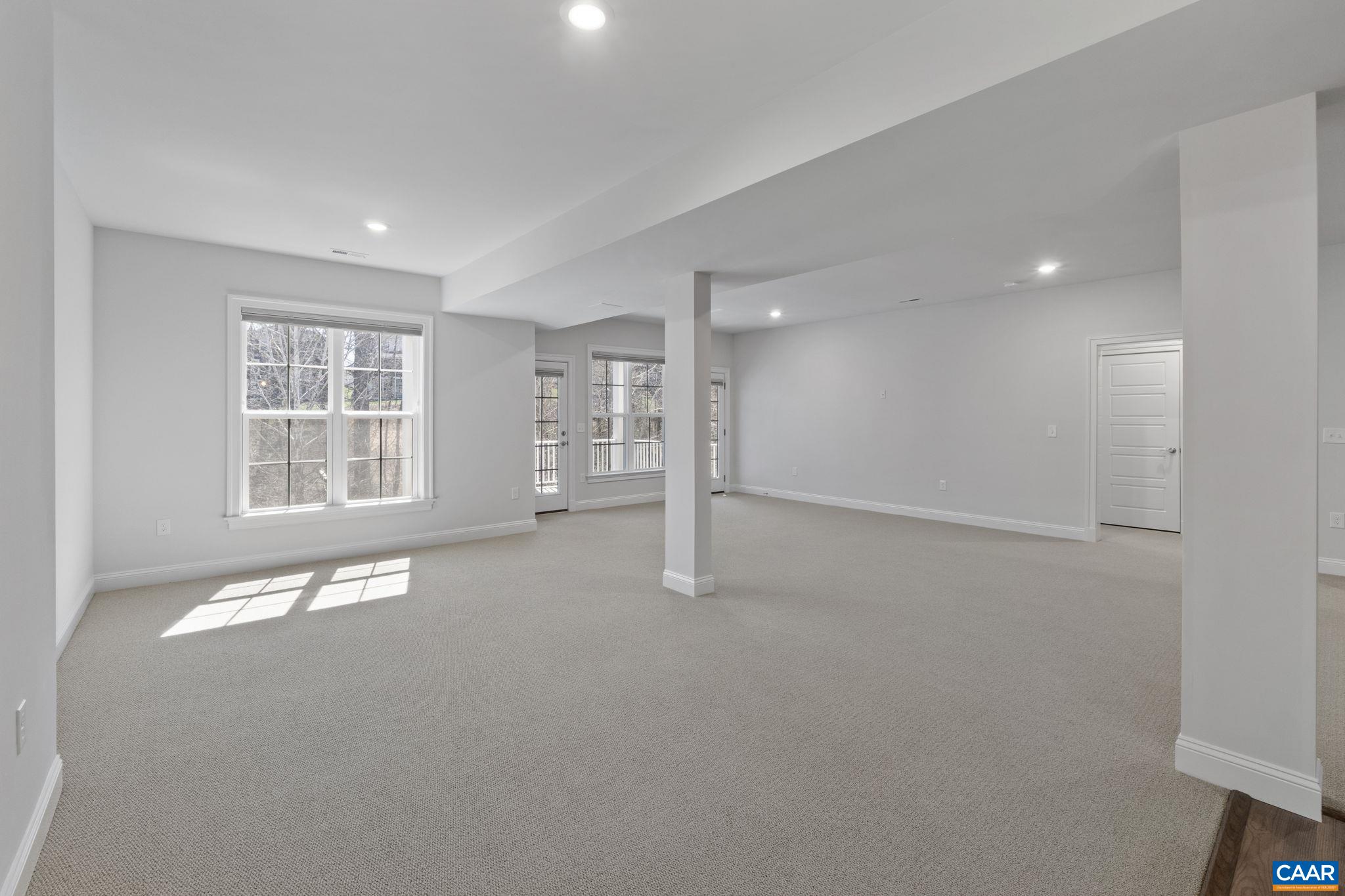314 AVONDALE LN