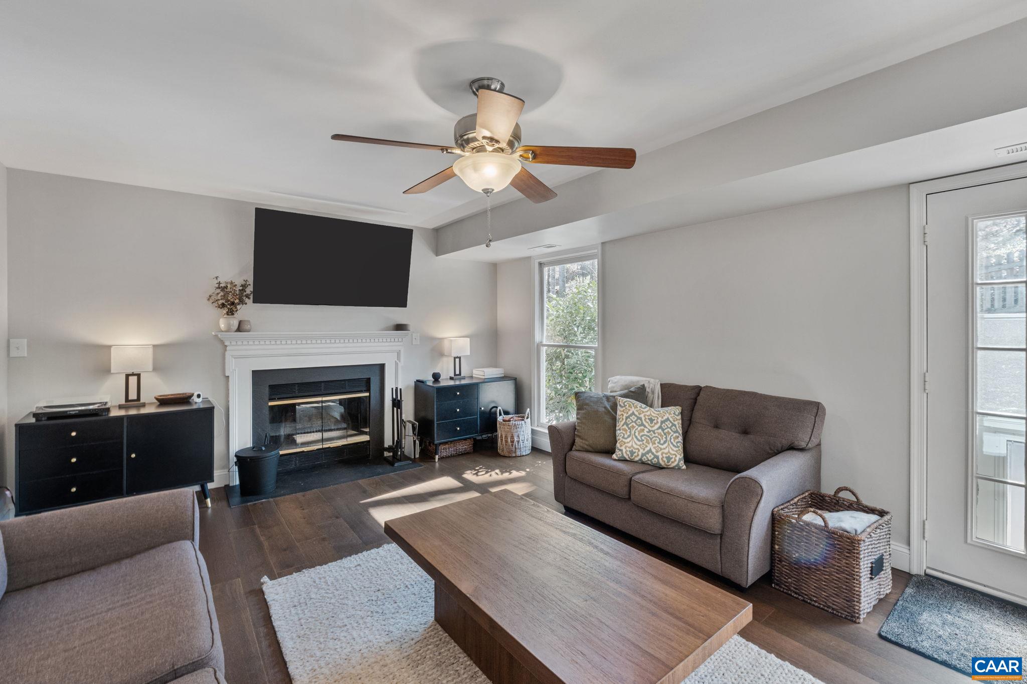 1783 HEARTHGLOW LN