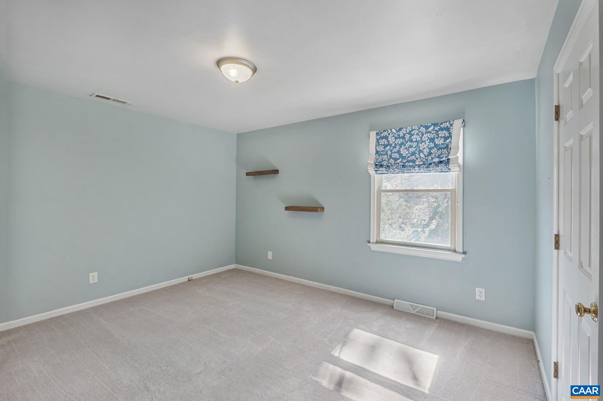 1783 HEARTHGLOW LN