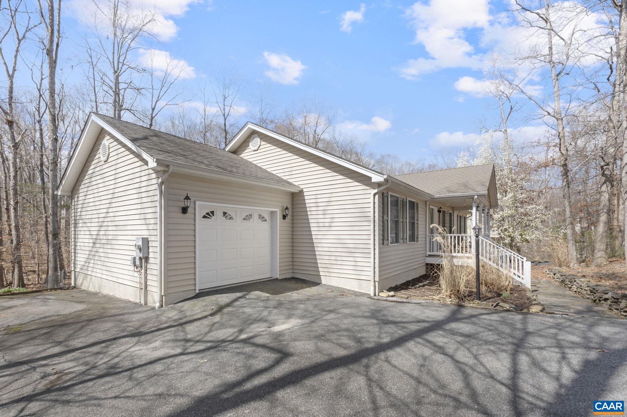 217 JEFFERSON DR
