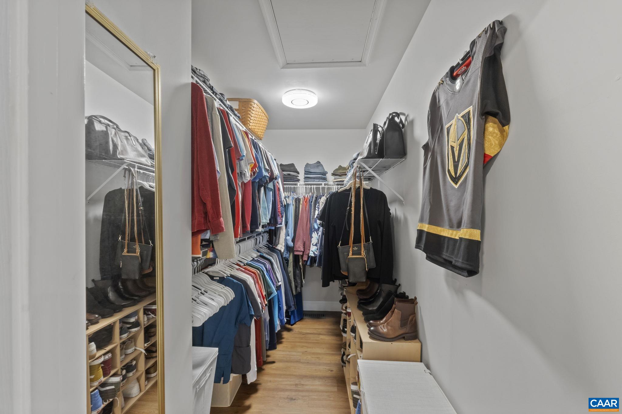 217 JEFFERSON DR