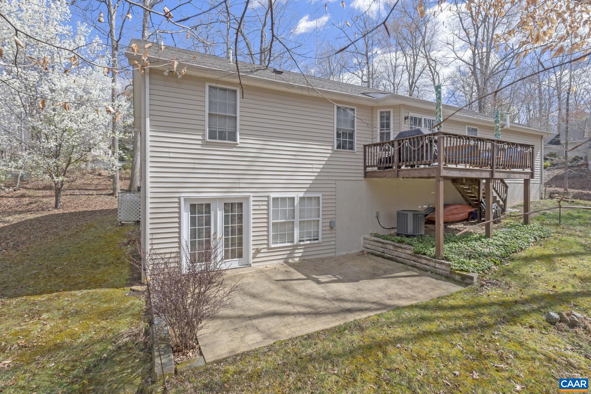 217 JEFFERSON DR