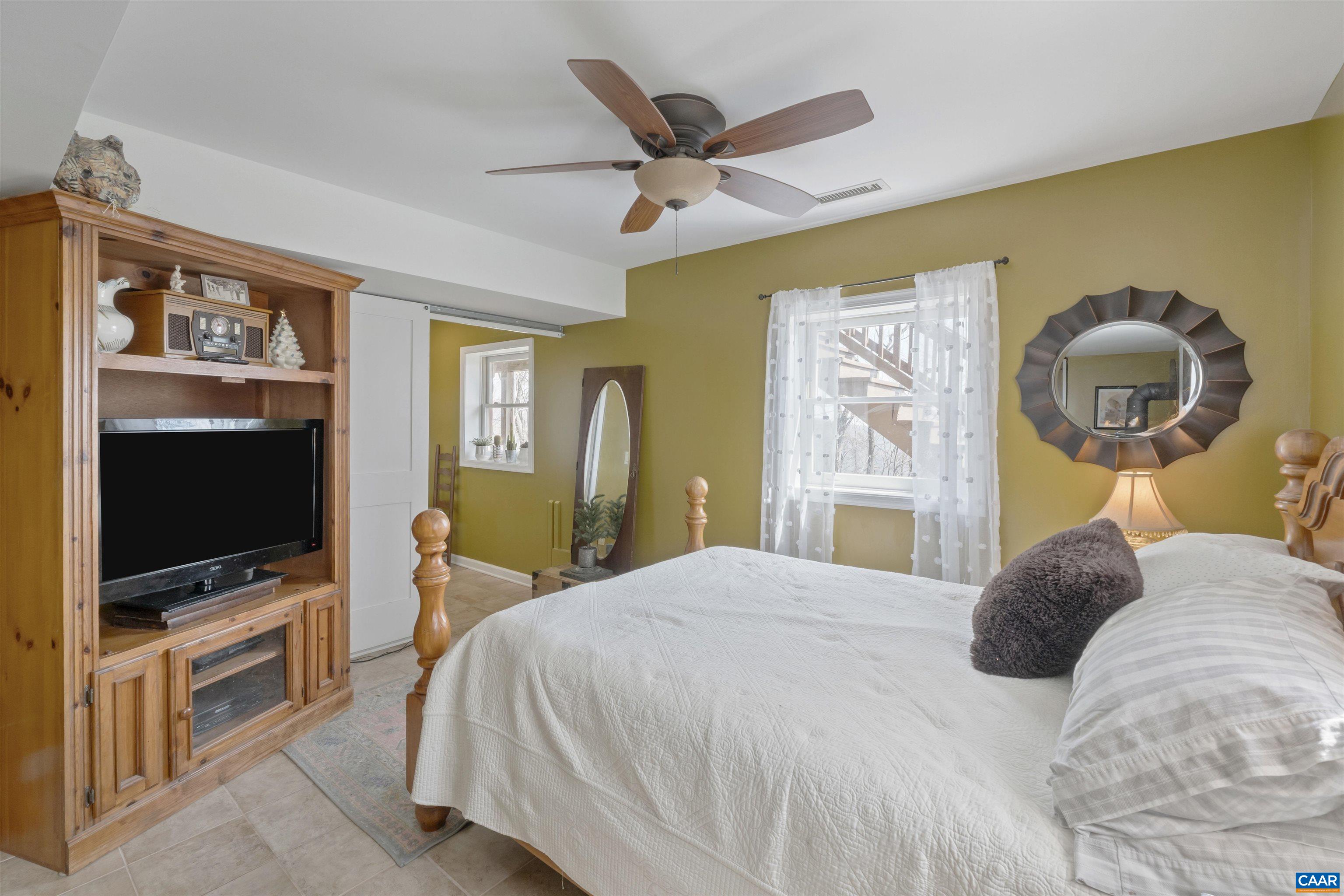 1942 POCOSAN MOUNTAIN RD