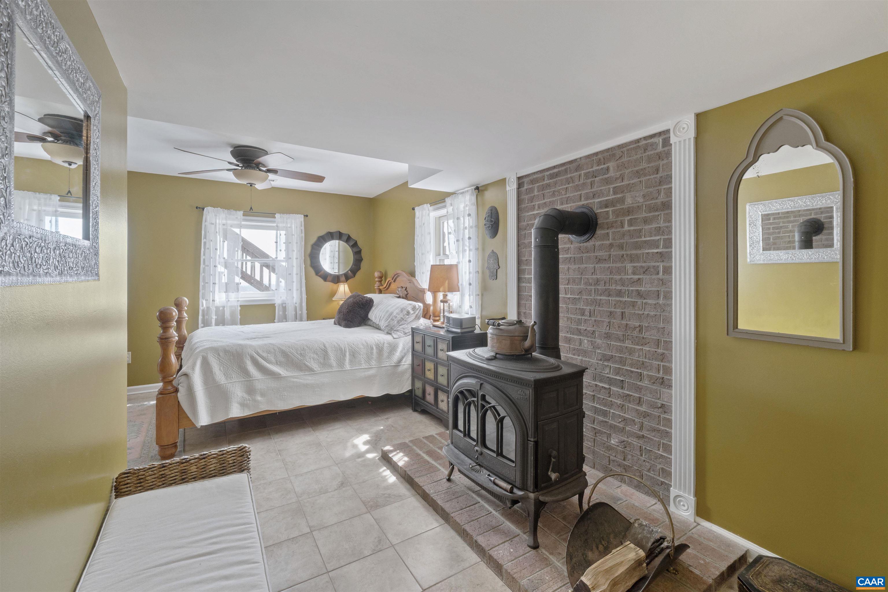 1942 POCOSAN MOUNTAIN RD